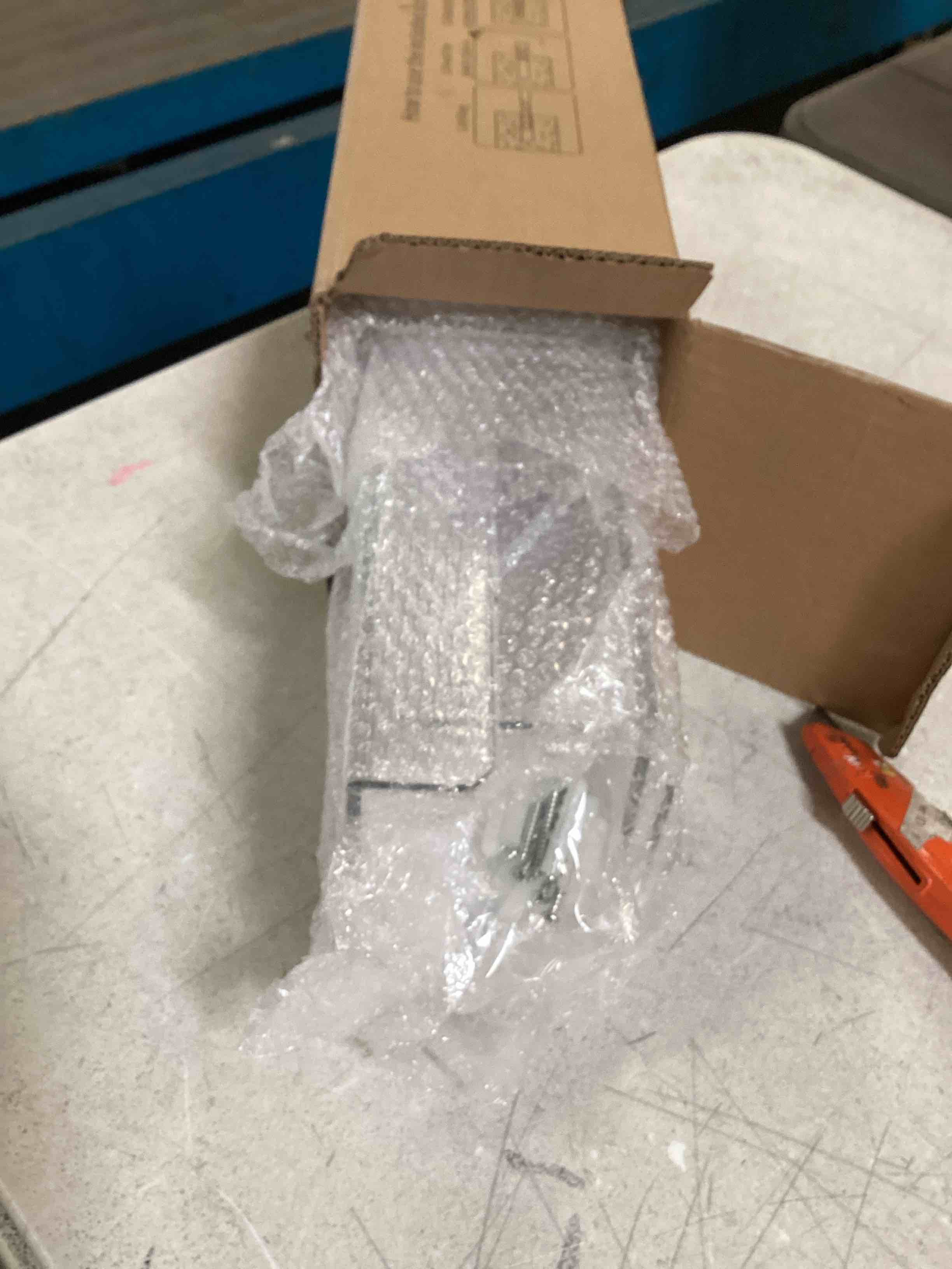 https://s3.amazonaws.com/lotting-images-prod/bidfta/ORG6263948_1713369420874.jpeg