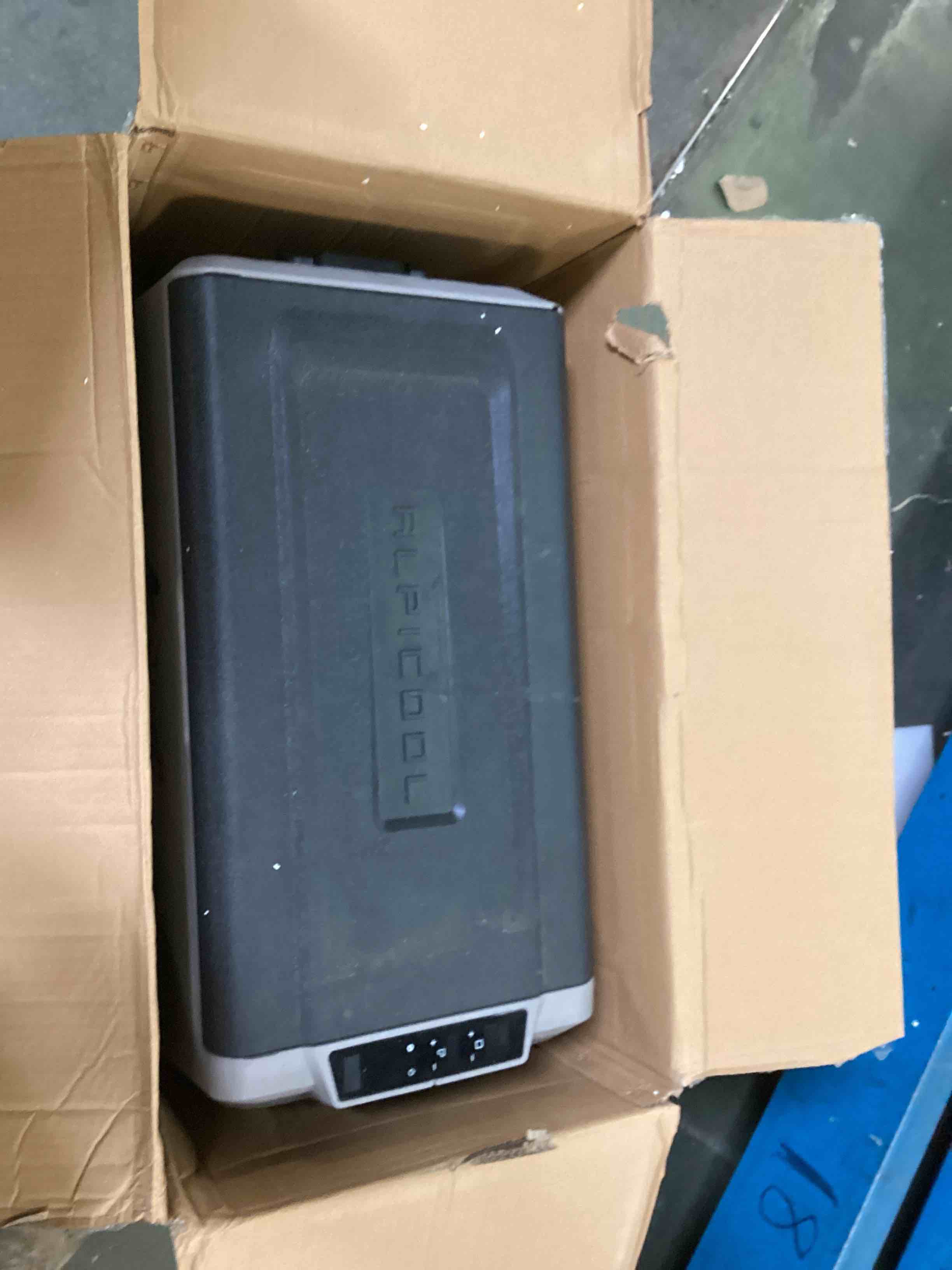 https://s3.amazonaws.com/lotting-images-prod/bidfta/ORG6264259_1713461473392.jpeg
