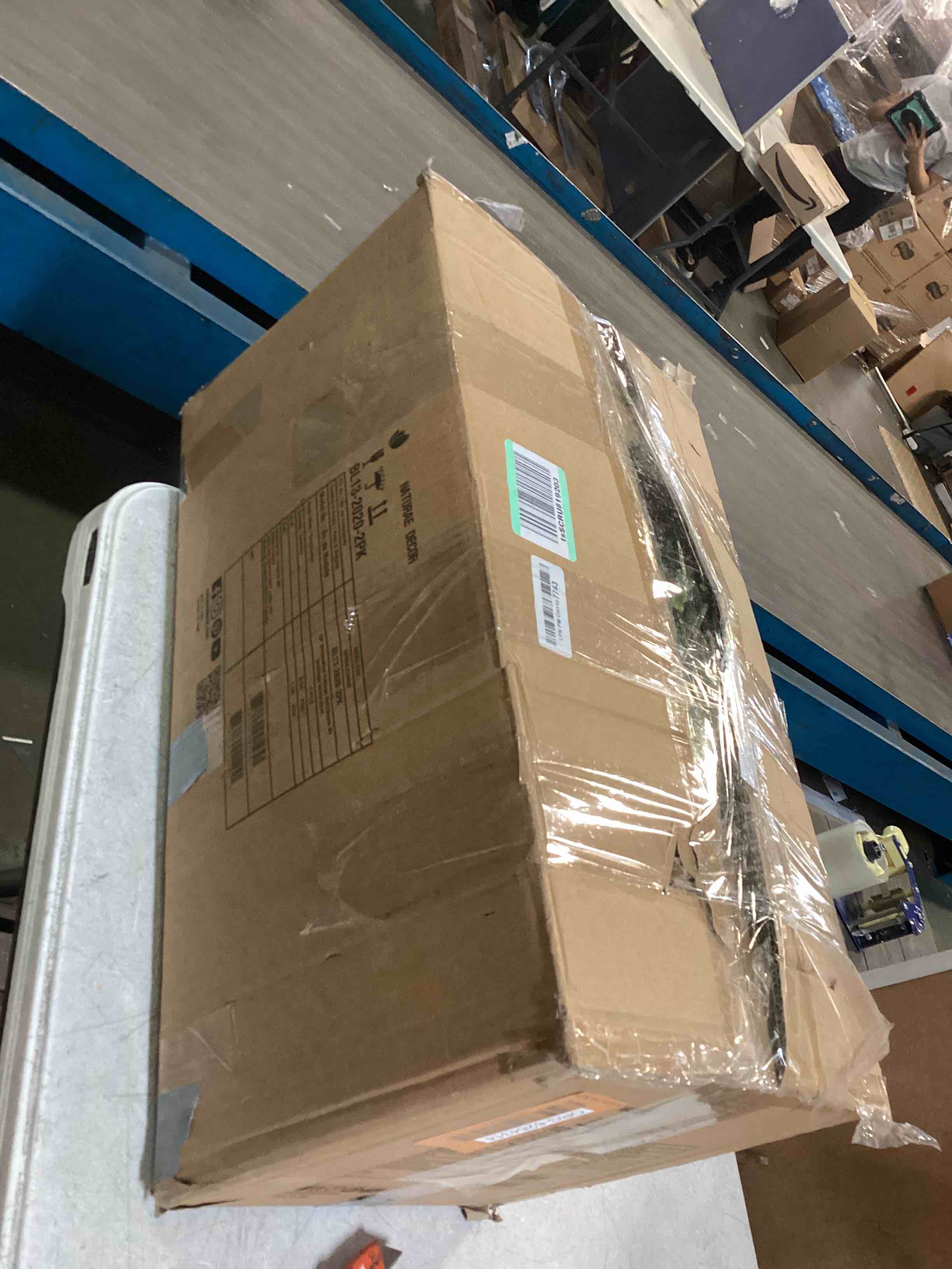 https://s3.amazonaws.com/lotting-images-prod/bidfta/ORG6264314_1713470543922.jpeg