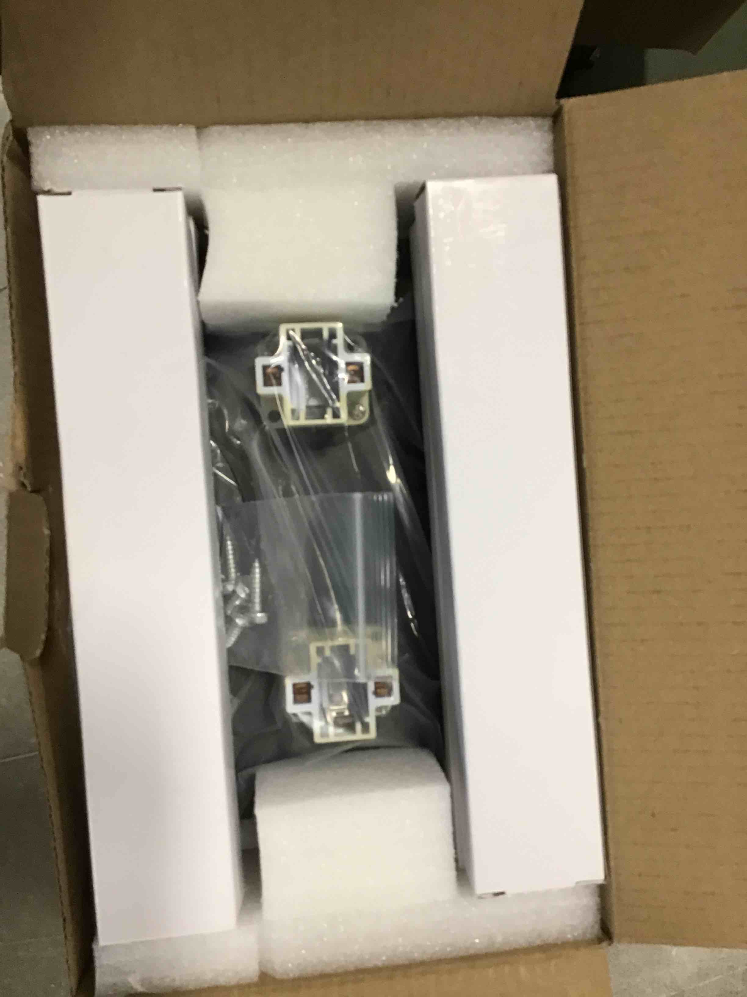 https://s3.amazonaws.com/lotting-images-prod/bidfta/ORG6266374_1712929396801.jpeg