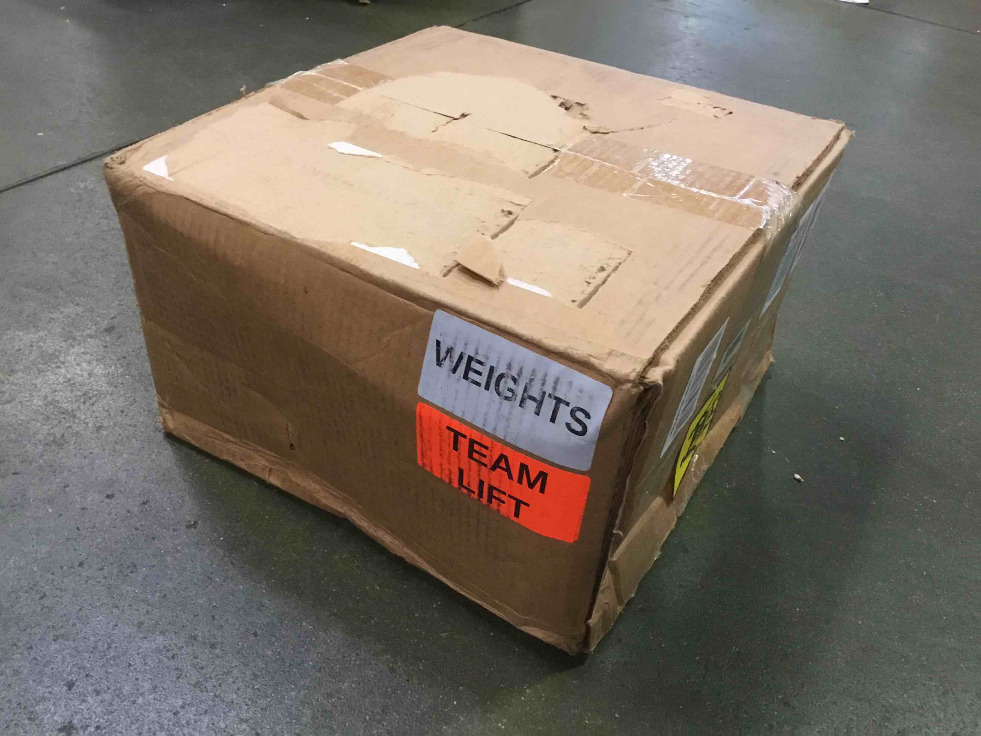 https://s3.amazonaws.com/lotting-images-prod/bidfta/ORG6269697_1713359489936.jpeg