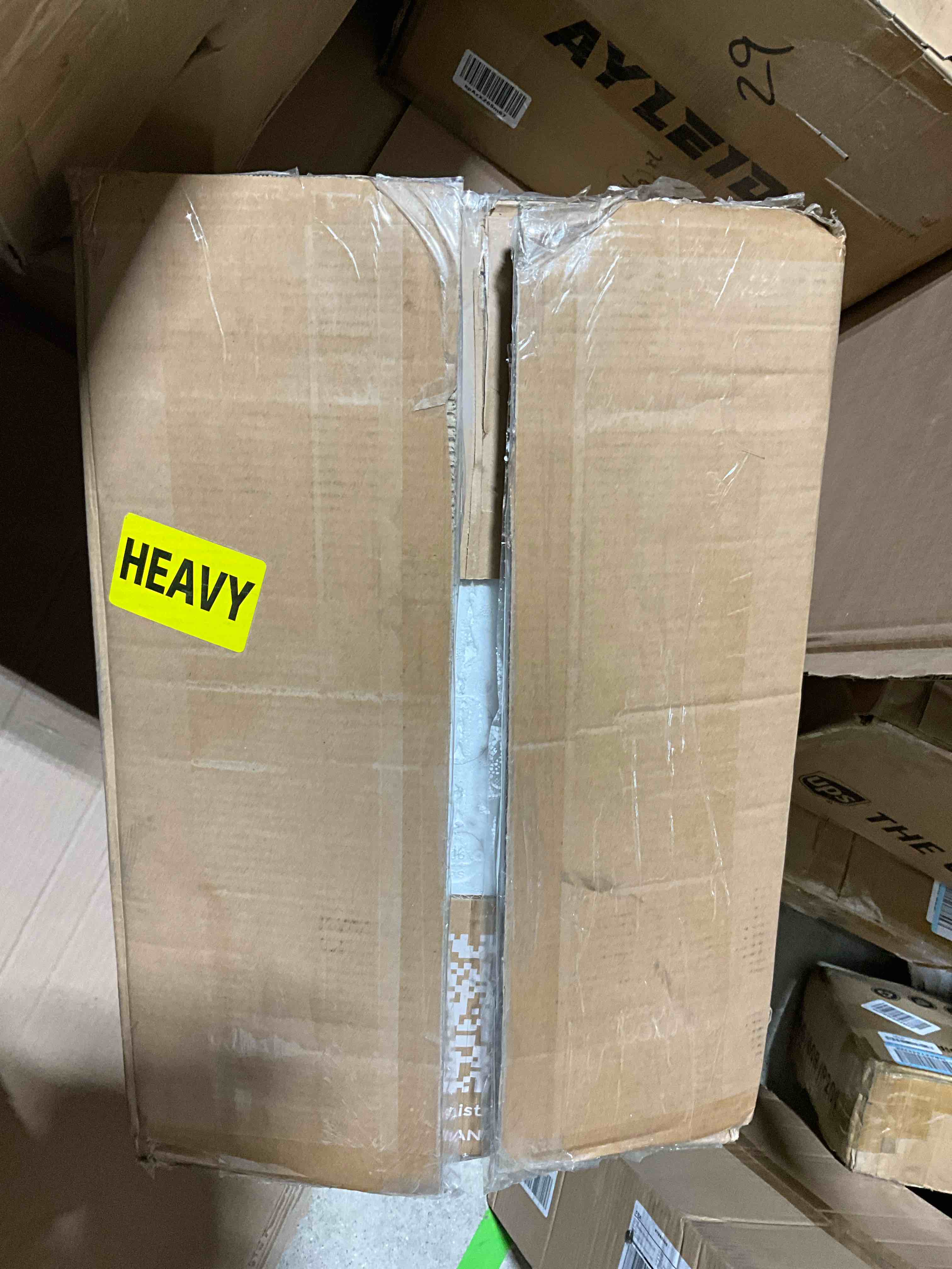 https://s3.amazonaws.com/lotting-images-prod/bidfta/ORG6272607_1729892946234.jpeg