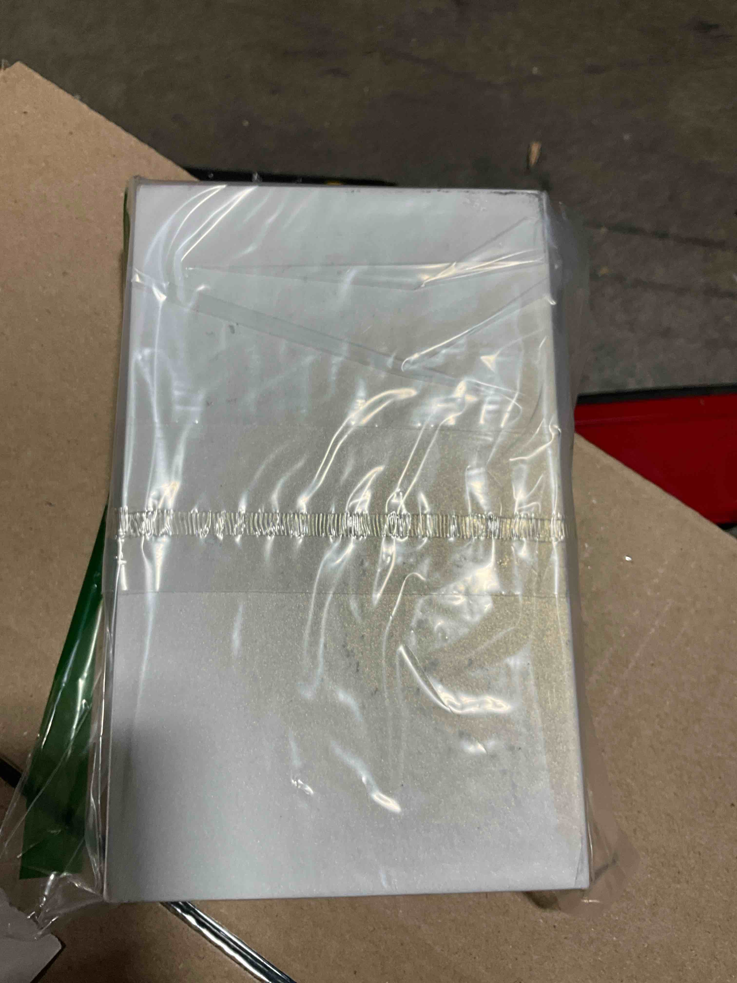 https://s3.amazonaws.com/lotting-images-prod/bidfta/ORG6272972_1731529648631.jpeg