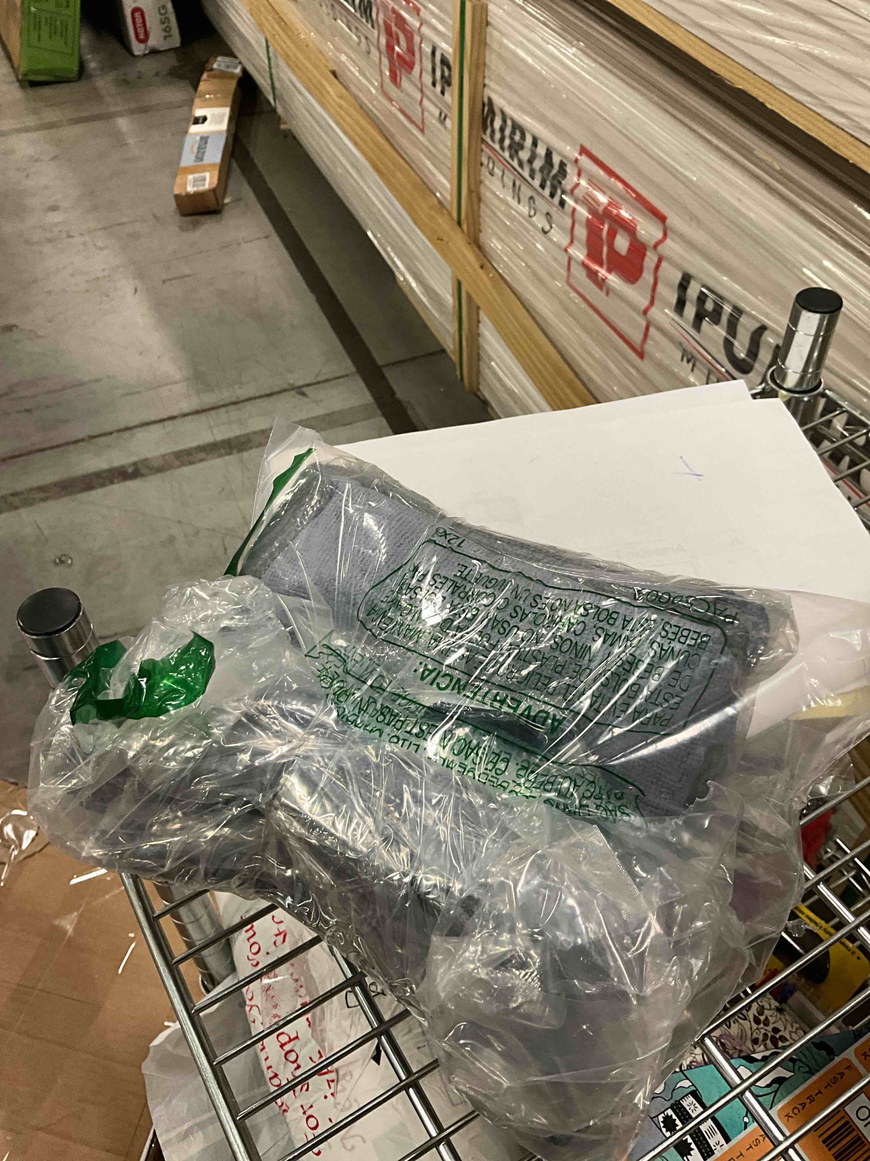 https://s3.amazonaws.com/lotting-images-prod/bidfta/ORG6283070_1726171905645.jpeg