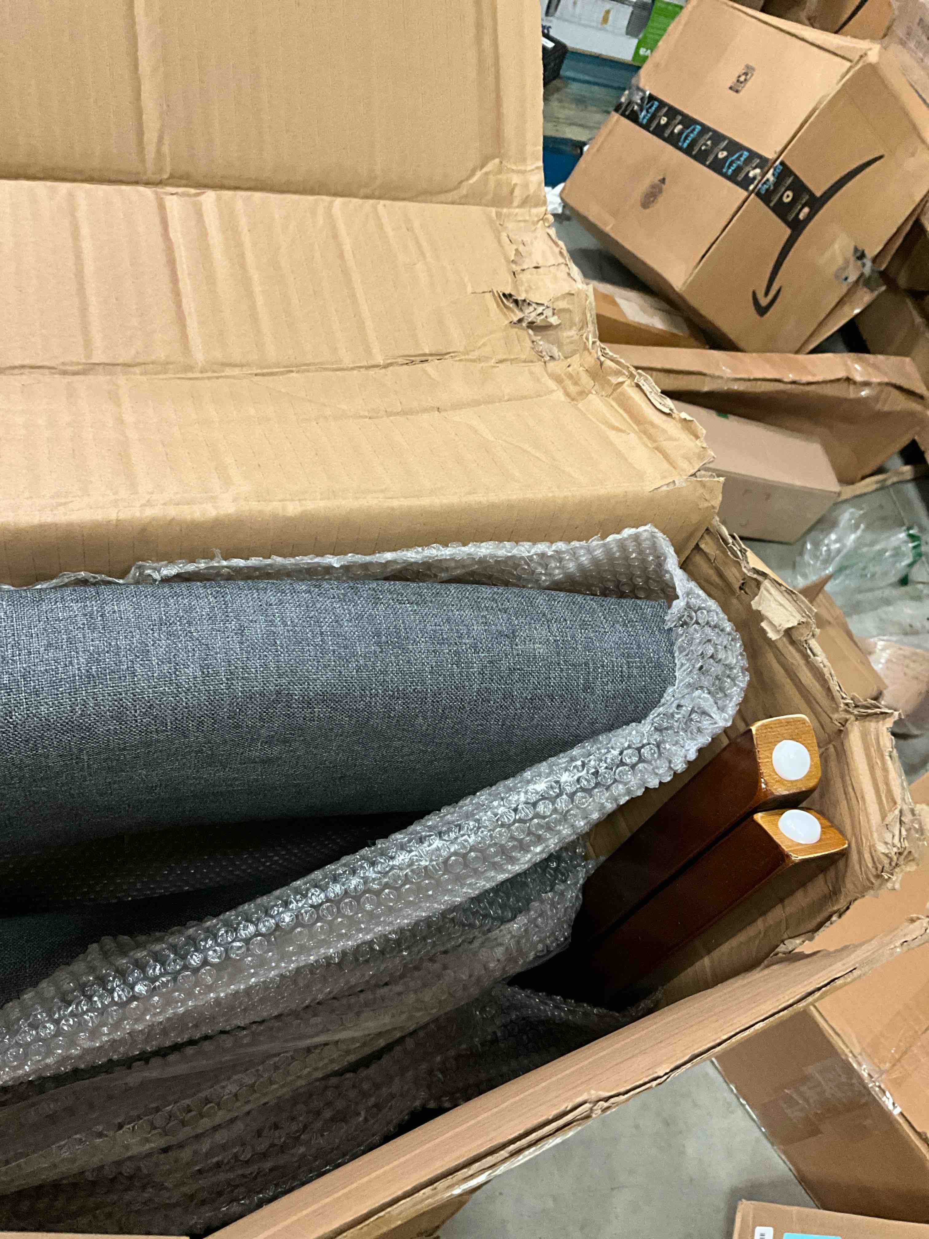 https://s3.amazonaws.com/lotting-images-prod/bidfta/ORG6283121_1726239556142.jpeg