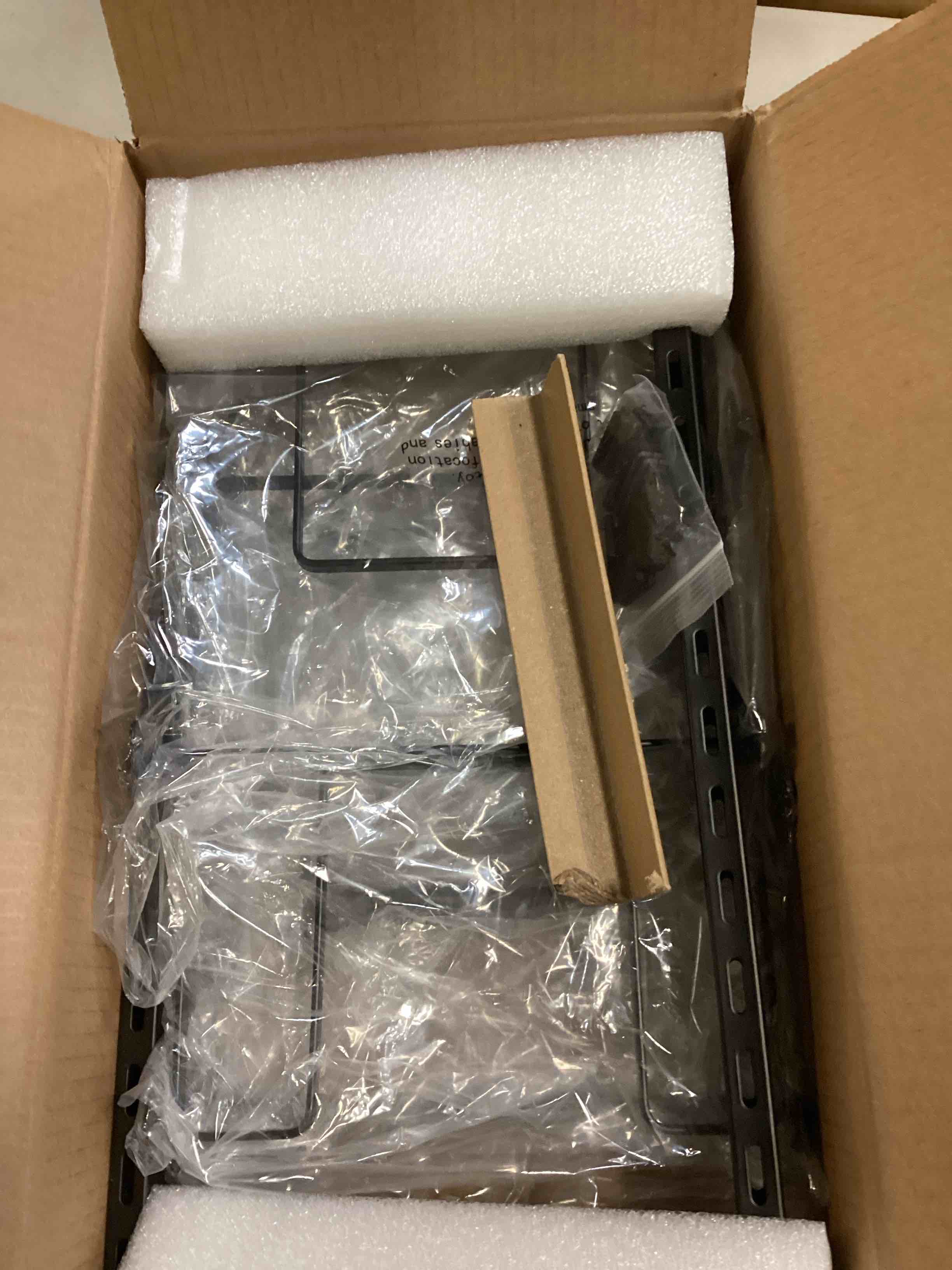 https://s3.amazonaws.com/lotting-images-prod/bidfta/ORG6284268_1714593463511.jpeg