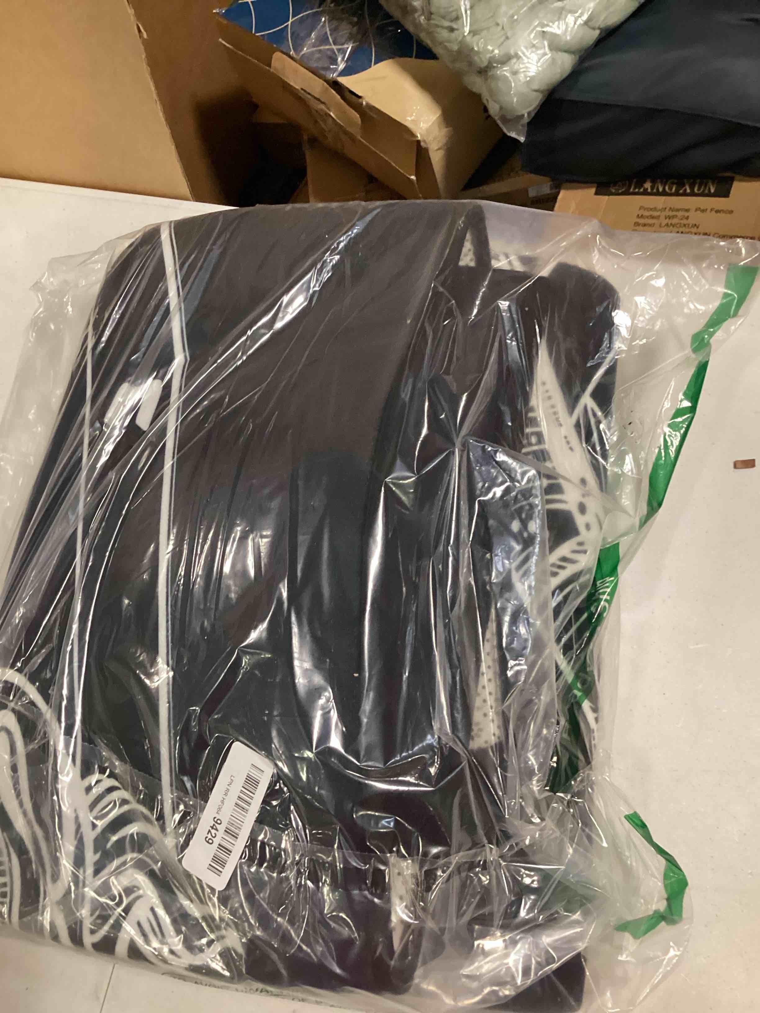 https://s3.amazonaws.com/lotting-images-prod/bidfta/ORG6284733_1714763612177.jpeg
