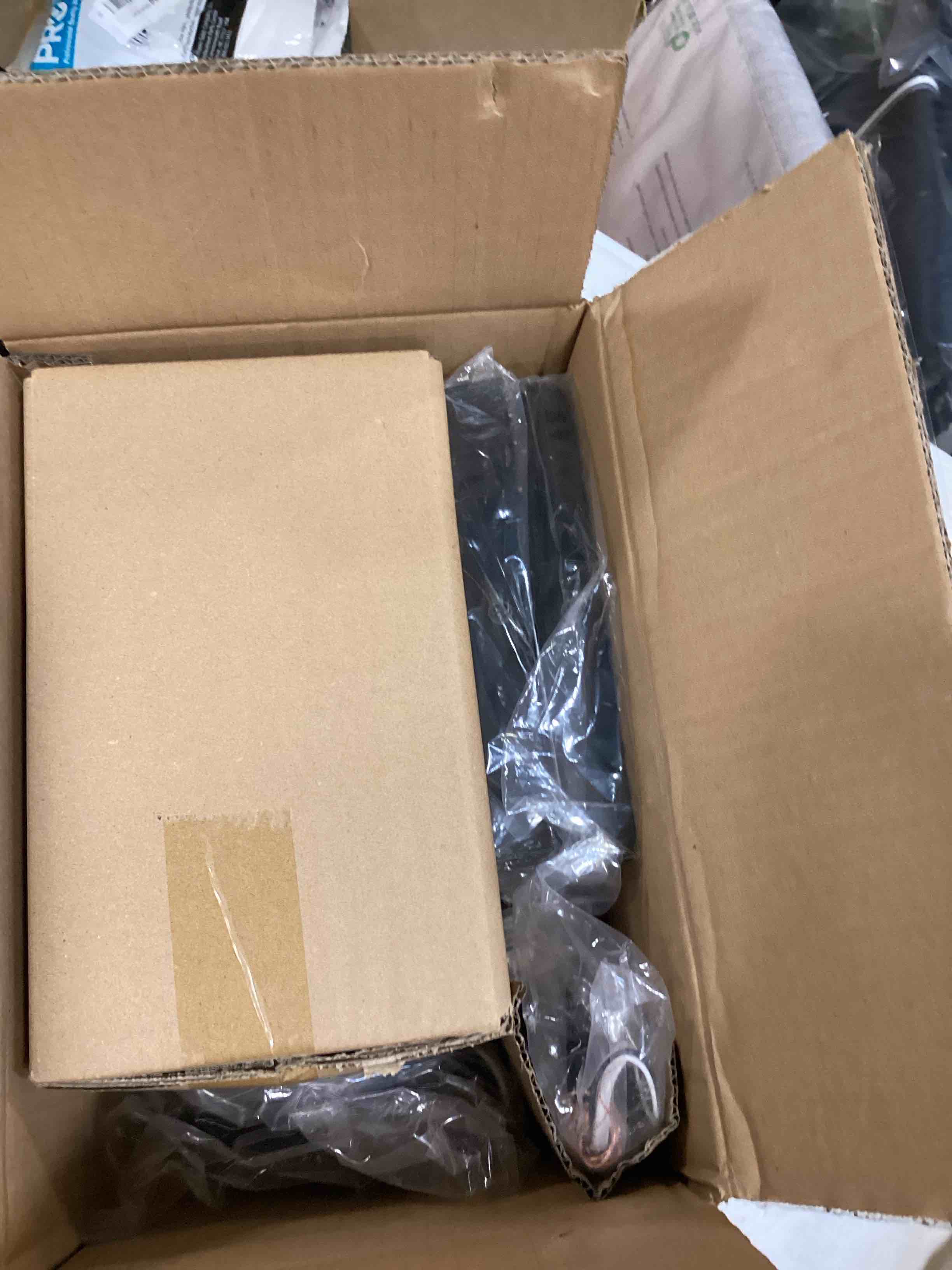 https://s3.amazonaws.com/lotting-images-prod/bidfta/ORG6284772_1714766285665.jpeg