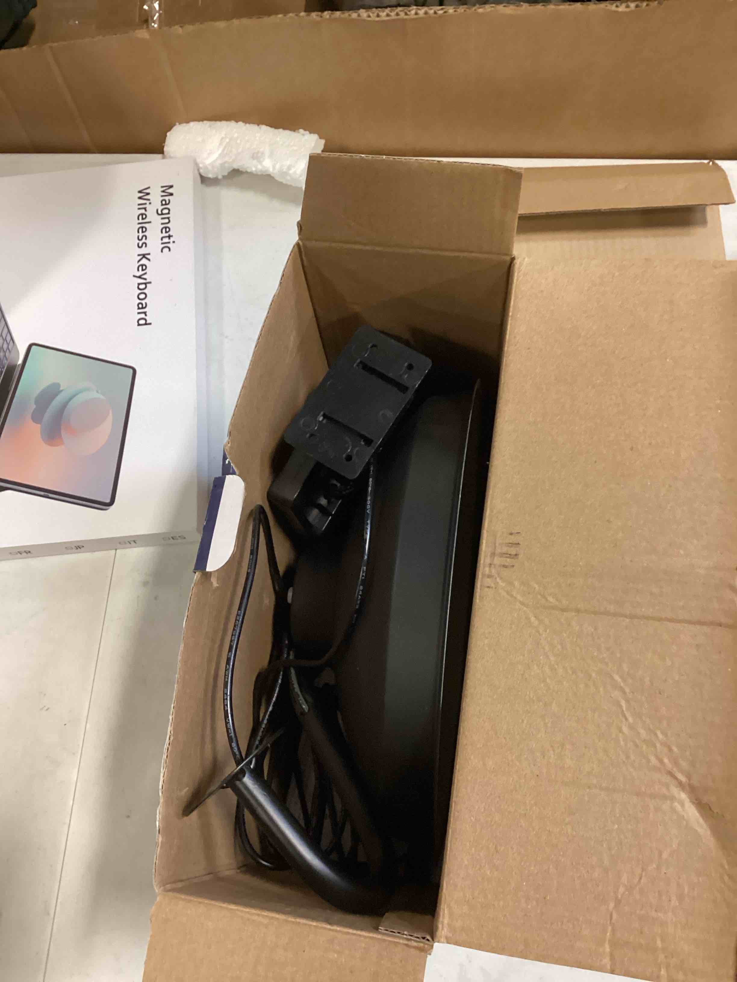https://s3.amazonaws.com/lotting-images-prod/bidfta/ORG6284943_1715014966870.jpeg