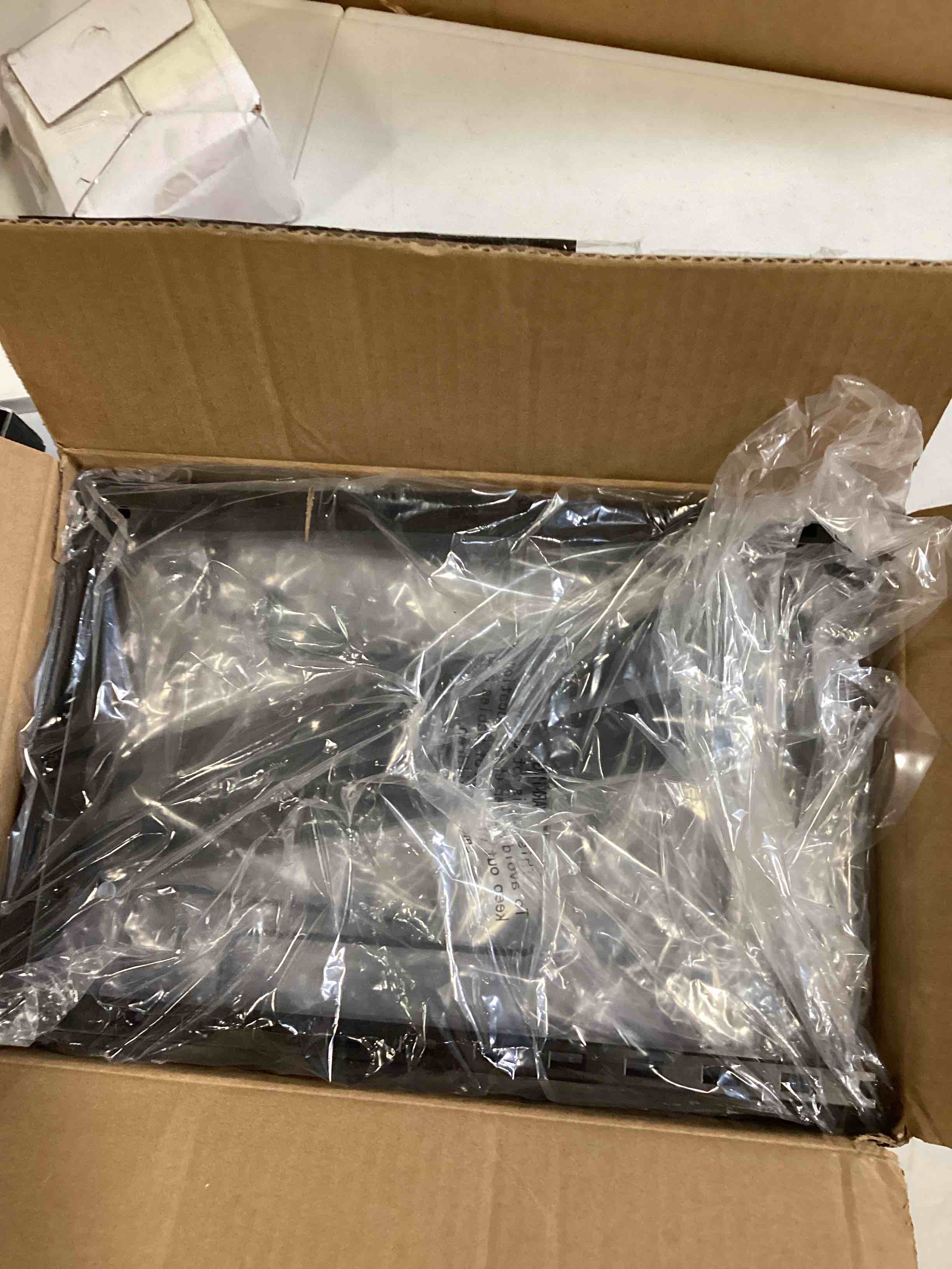 https://s3.amazonaws.com/lotting-images-prod/bidfta/ORG6284992_1715020047716.jpeg