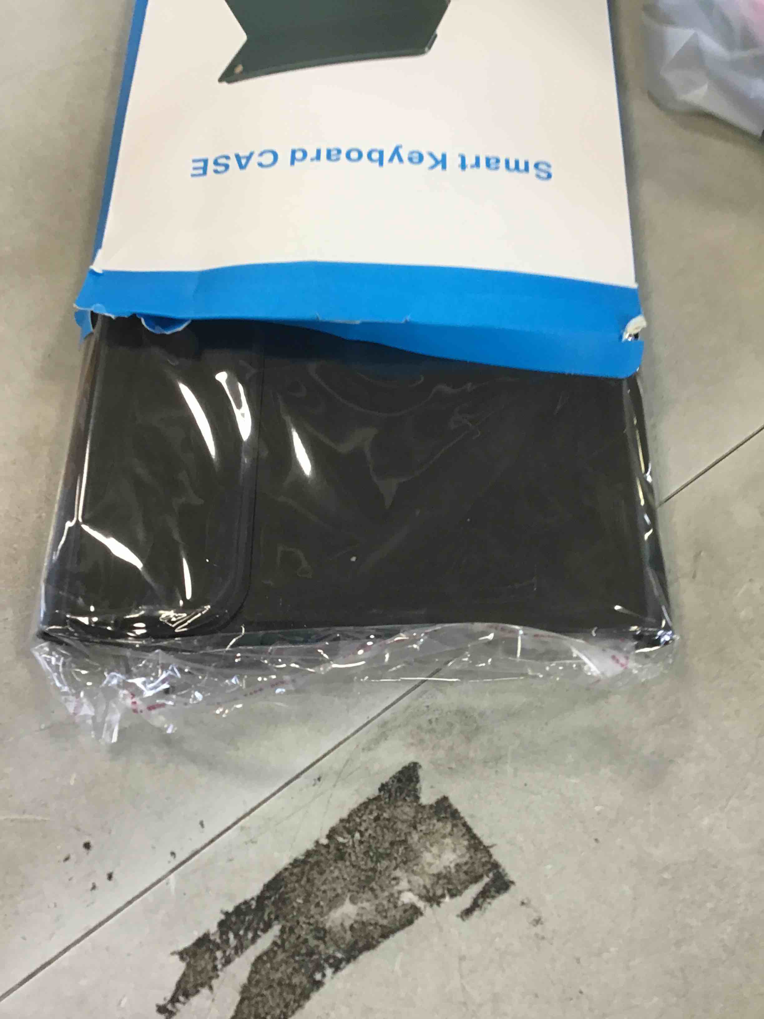 https://s3.amazonaws.com/lotting-images-prod/bidfta/ORG6286127_1714150319182.jpeg