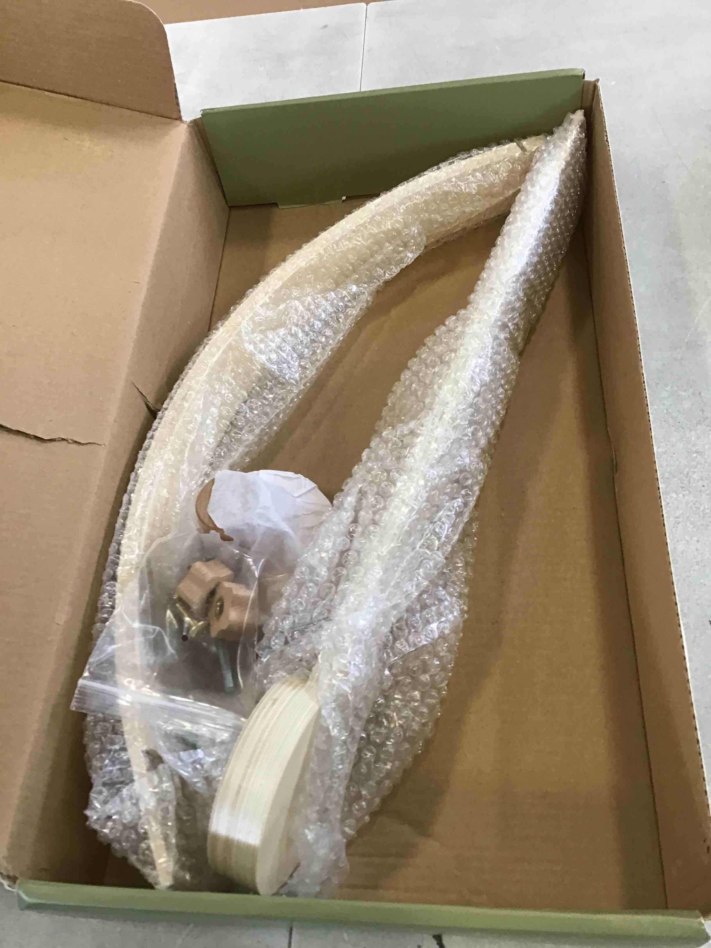 https://s3.amazonaws.com/lotting-images-prod/bidfta/ORG6286185_1714153658620.jpeg