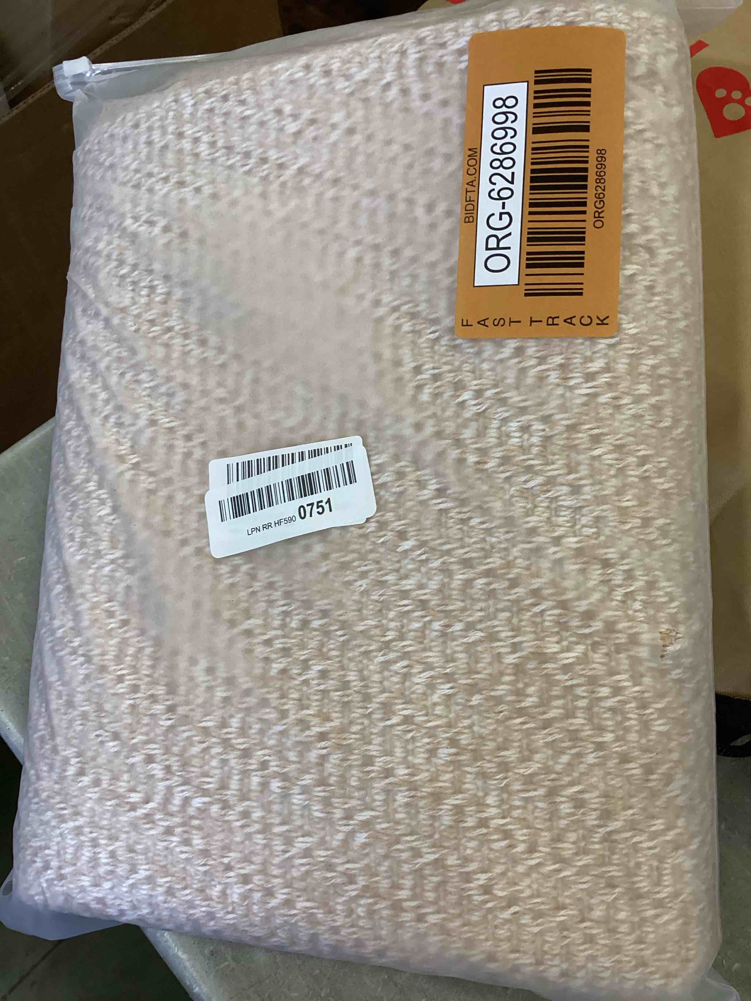 https://s3.amazonaws.com/lotting-images-prod/bidfta/ORG6286998_1714139173750.jpeg