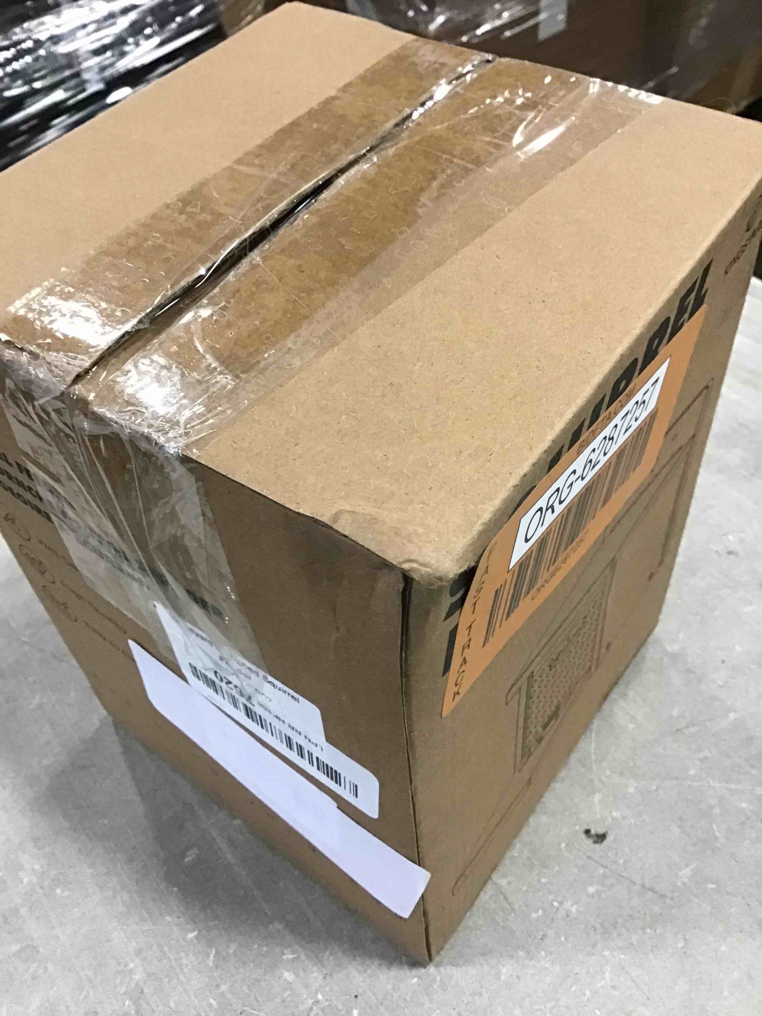 https://s3.amazonaws.com/lotting-images-prod/bidfta/ORG6287257_1714217911665.jpeg