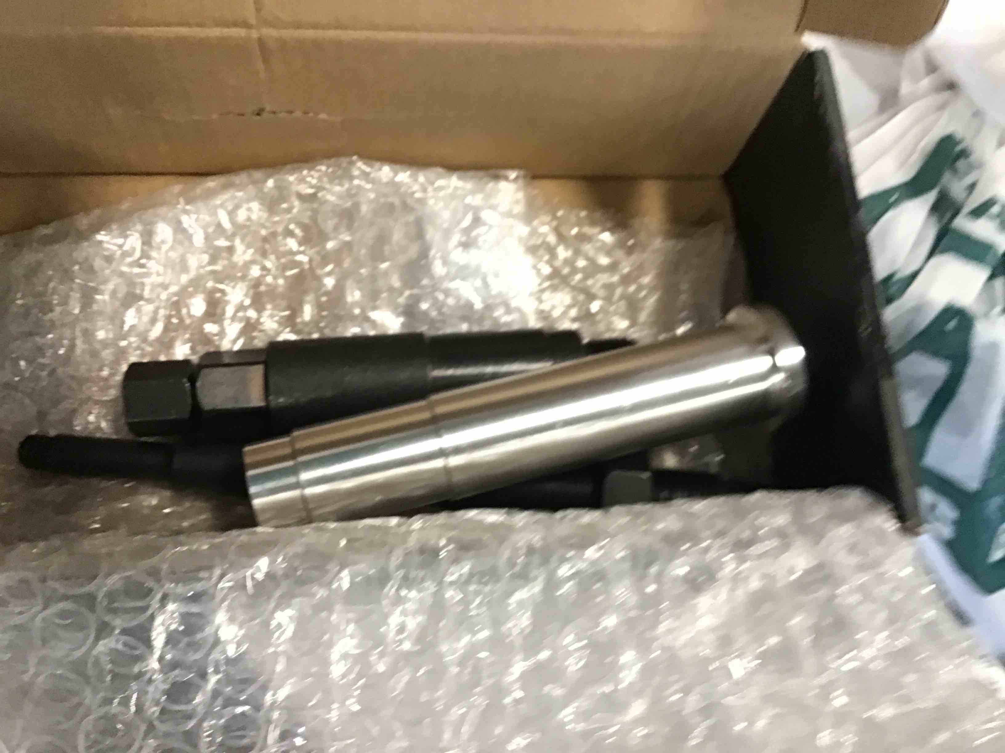 https://s3.amazonaws.com/lotting-images-prod/bidfta/ORG6287274_1714219214664.jpeg