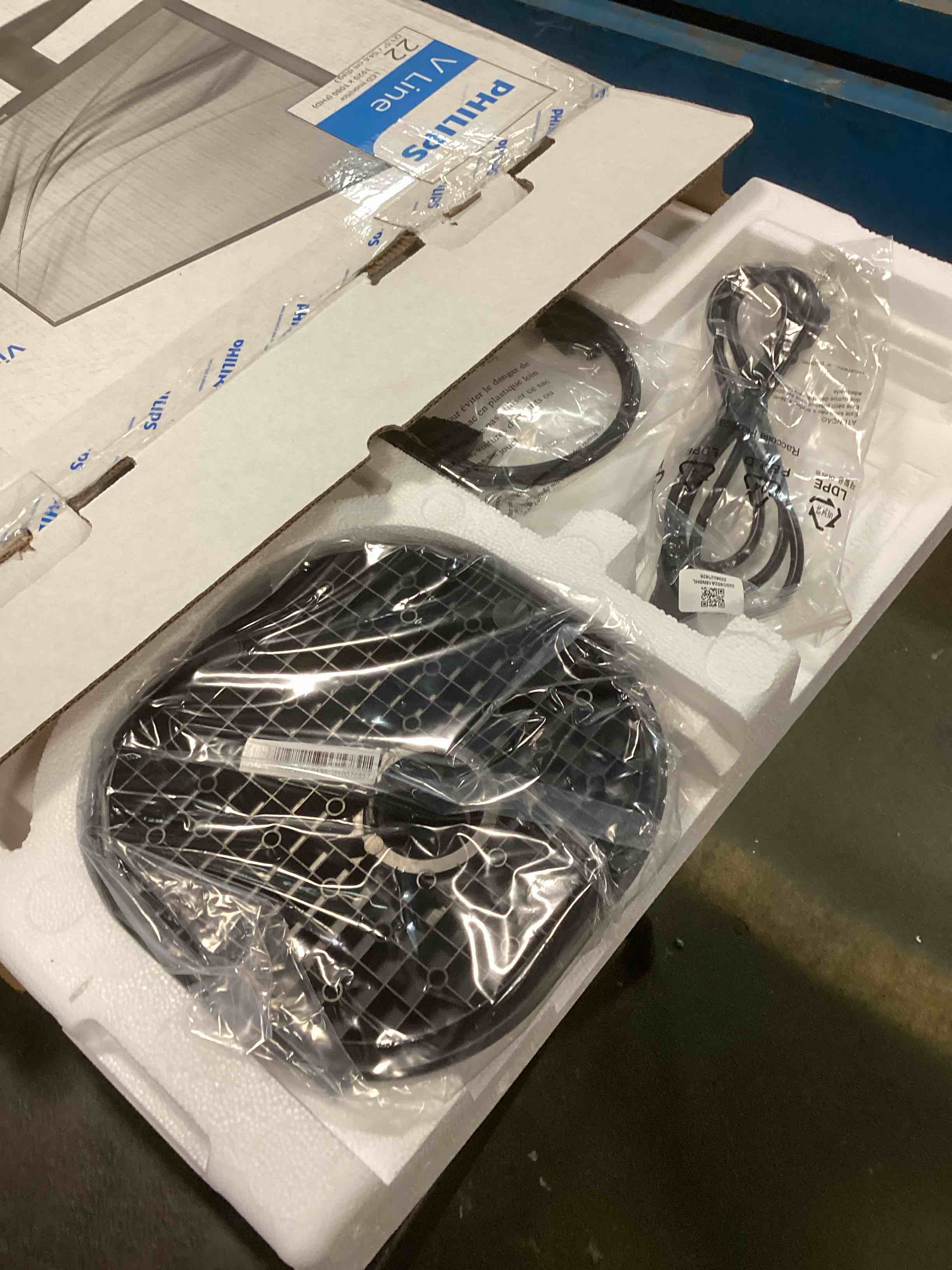 https://s3.amazonaws.com/lotting-images-prod/bidfta/ORG6290260_1714487034892.jpeg