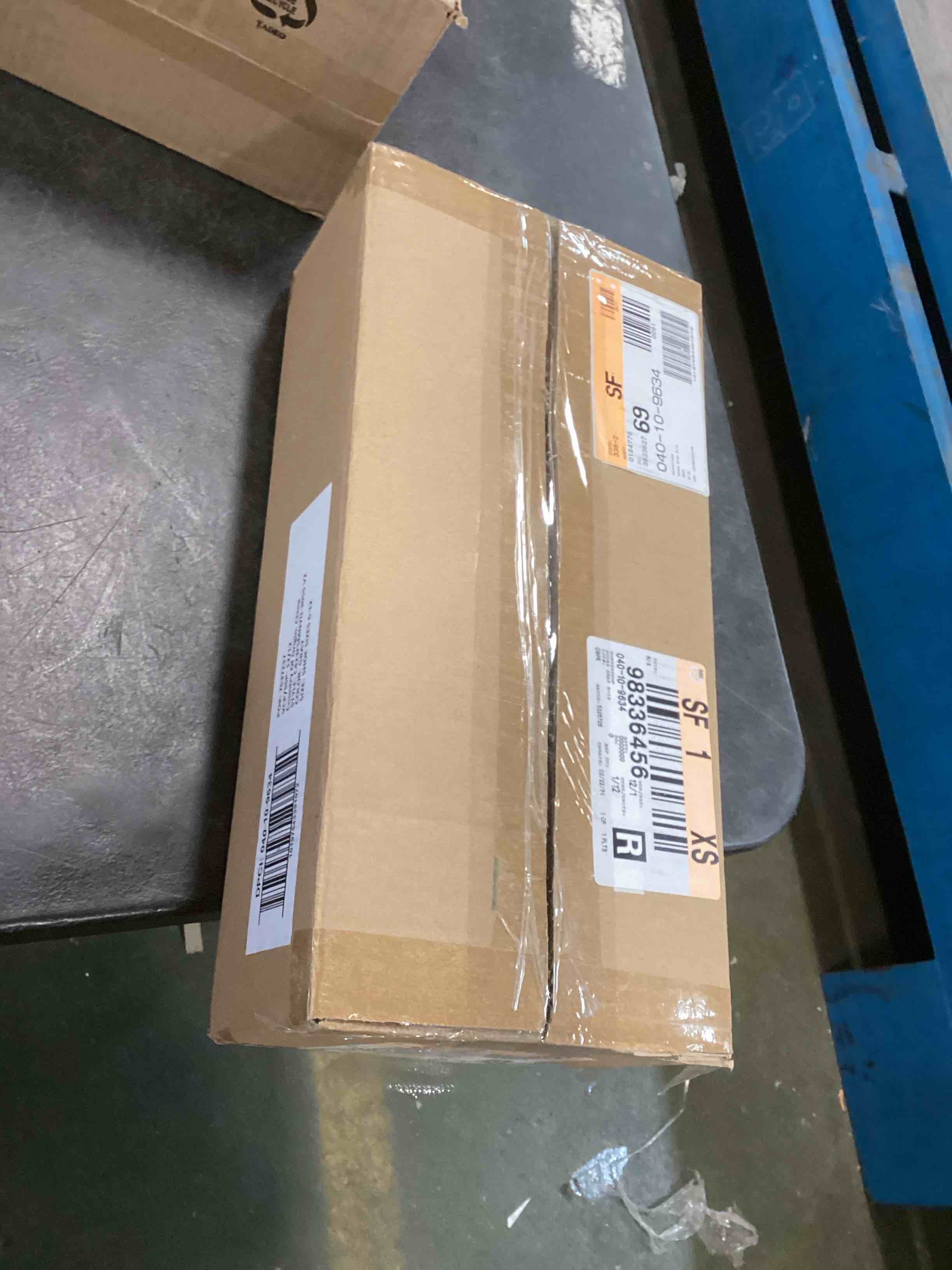 https://s3.amazonaws.com/lotting-images-prod/bidfta/ORG6290526_1714506707716.jpeg