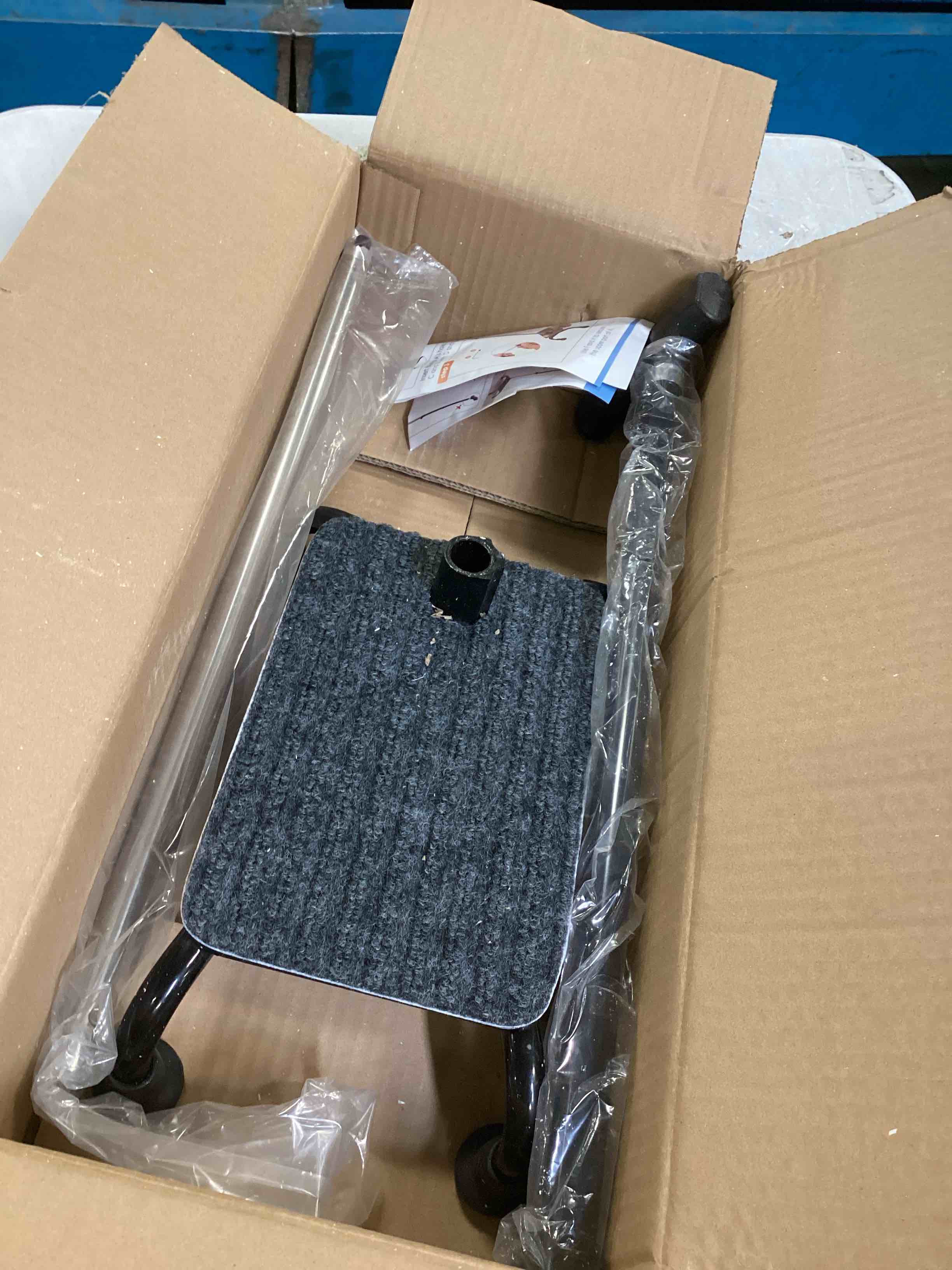 https://s3.amazonaws.com/lotting-images-prod/bidfta/ORG6293107_1714490283580.jpeg
