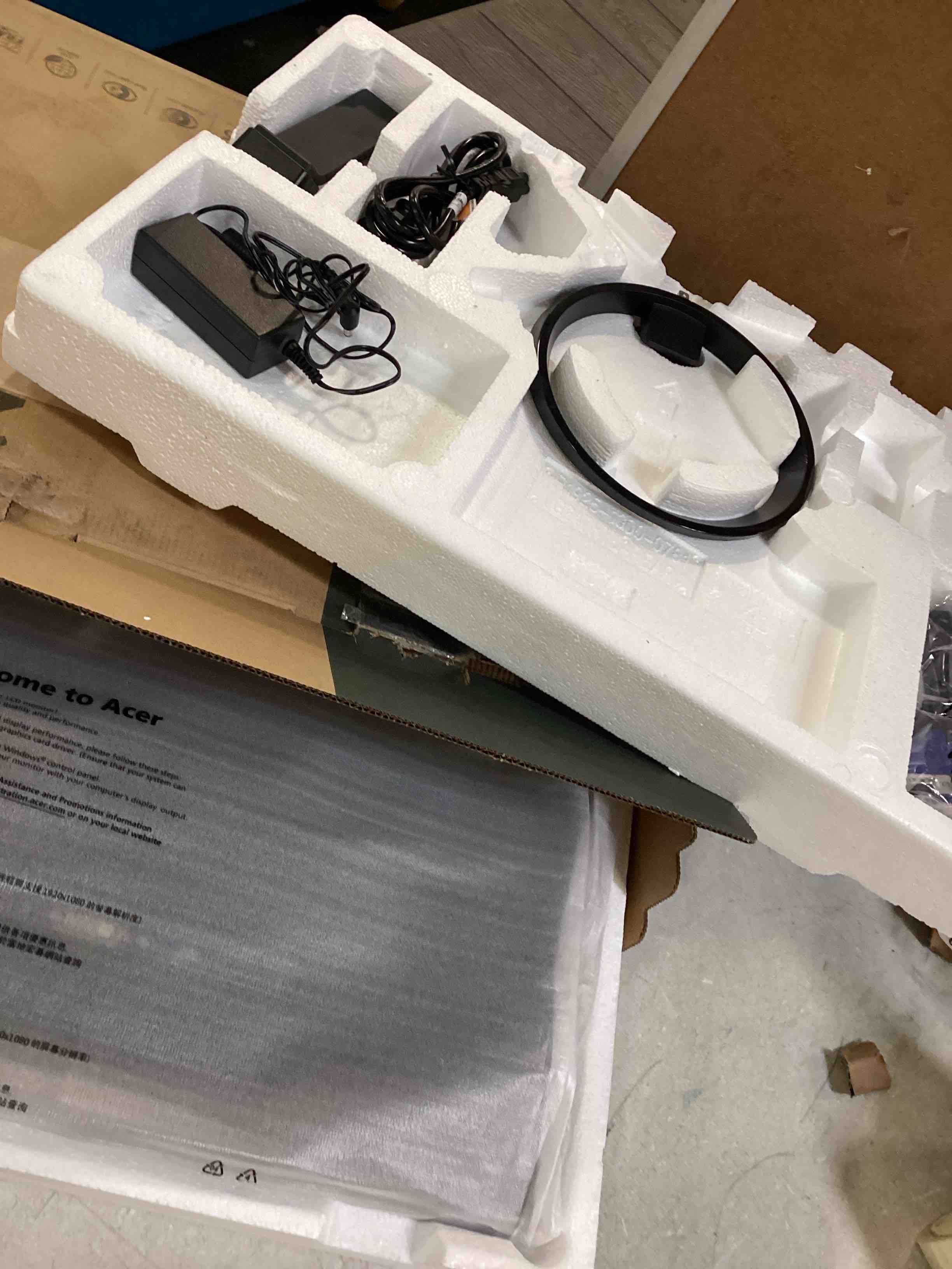 https://s3.amazonaws.com/lotting-images-prod/bidfta/ORG6294105_1715017645386.jpeg