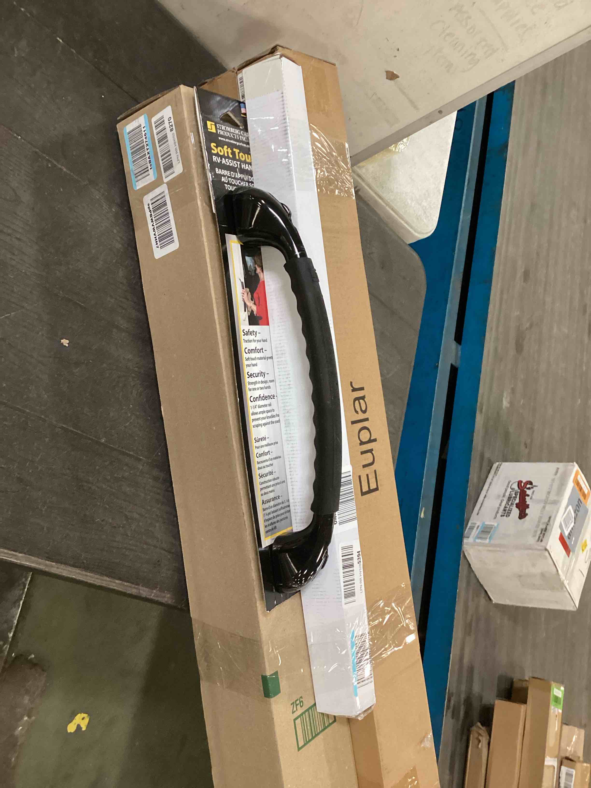 https://s3.amazonaws.com/lotting-images-prod/bidfta/ORG6294420_1715112643945.jpeg