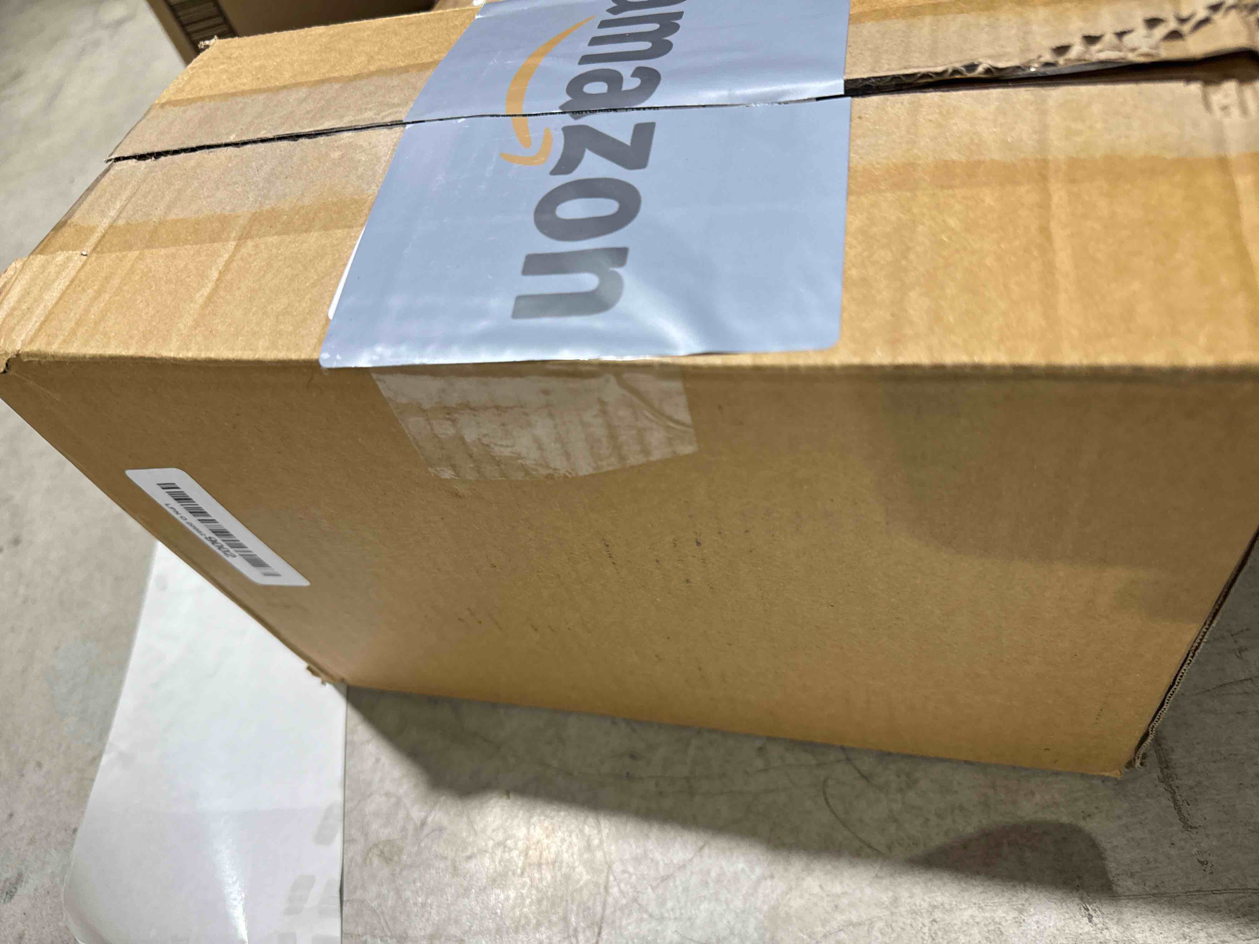 https://s3.amazonaws.com/lotting-images-prod/bidfta/ORG6295059_1723331100903.jpeg