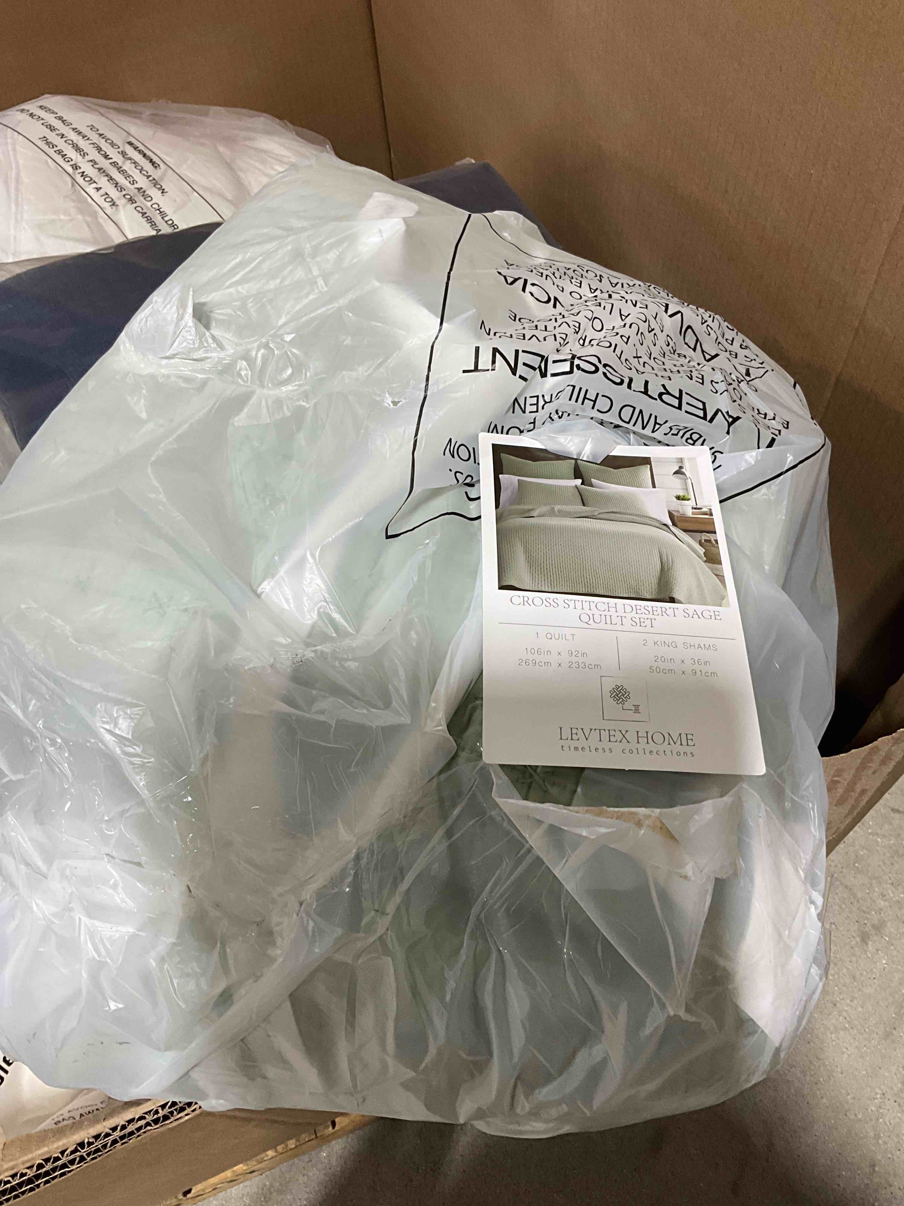 https://s3.amazonaws.com/lotting-images-prod/bidfta/ORG6306530_1724355704642.jpeg