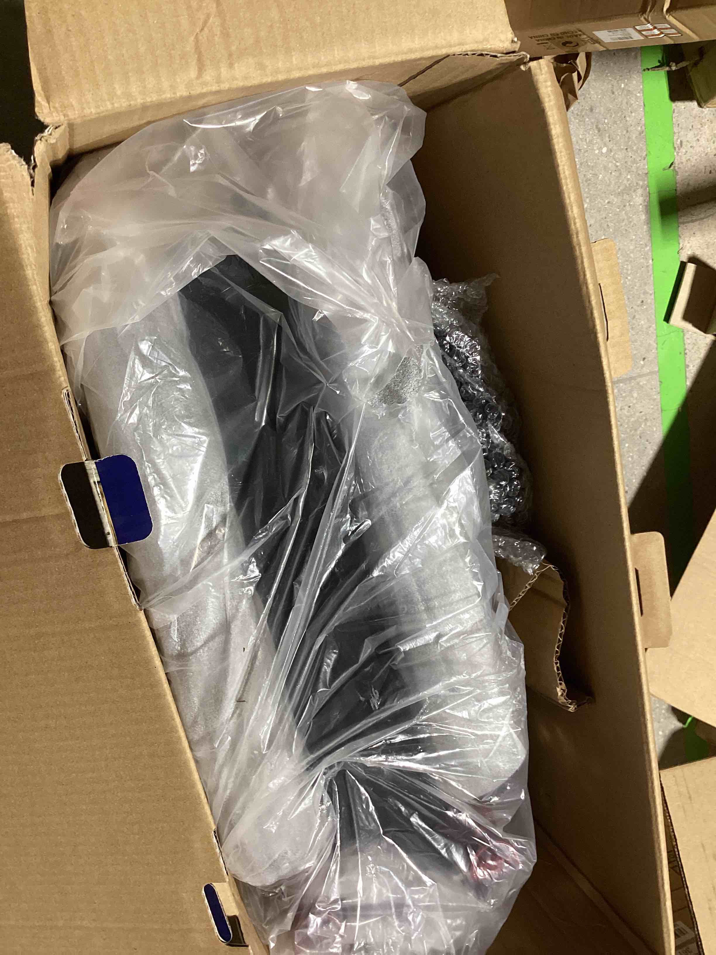 https://s3.amazonaws.com/lotting-images-prod/bidfta/ORG6306737_1724682697539.jpeg