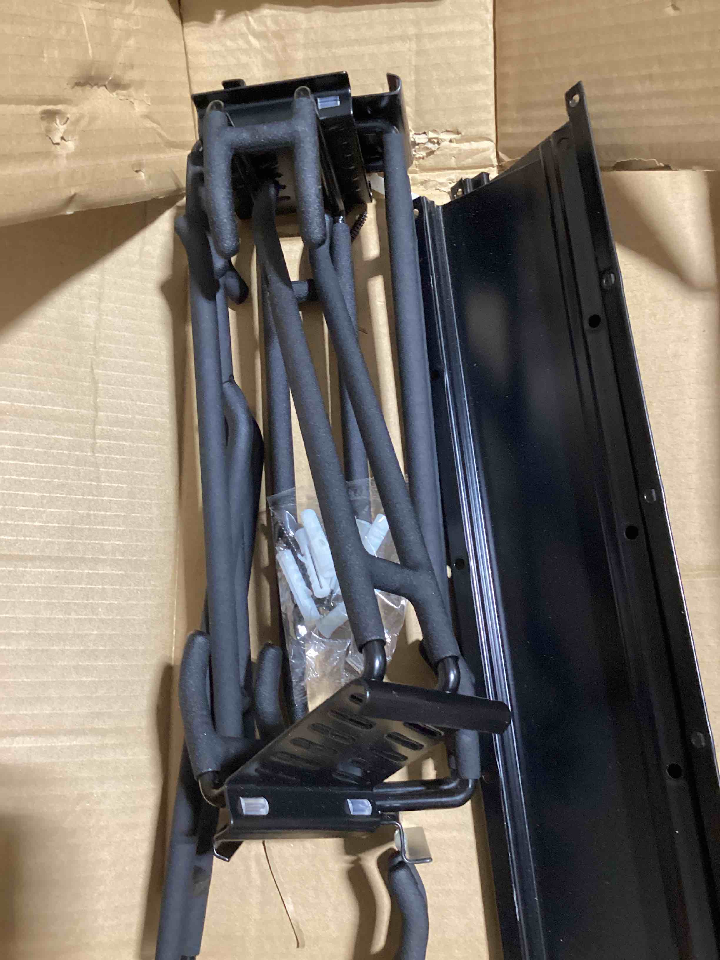 https://s3.amazonaws.com/lotting-images-prod/bidfta/ORG6306738_1724682891908.jpeg