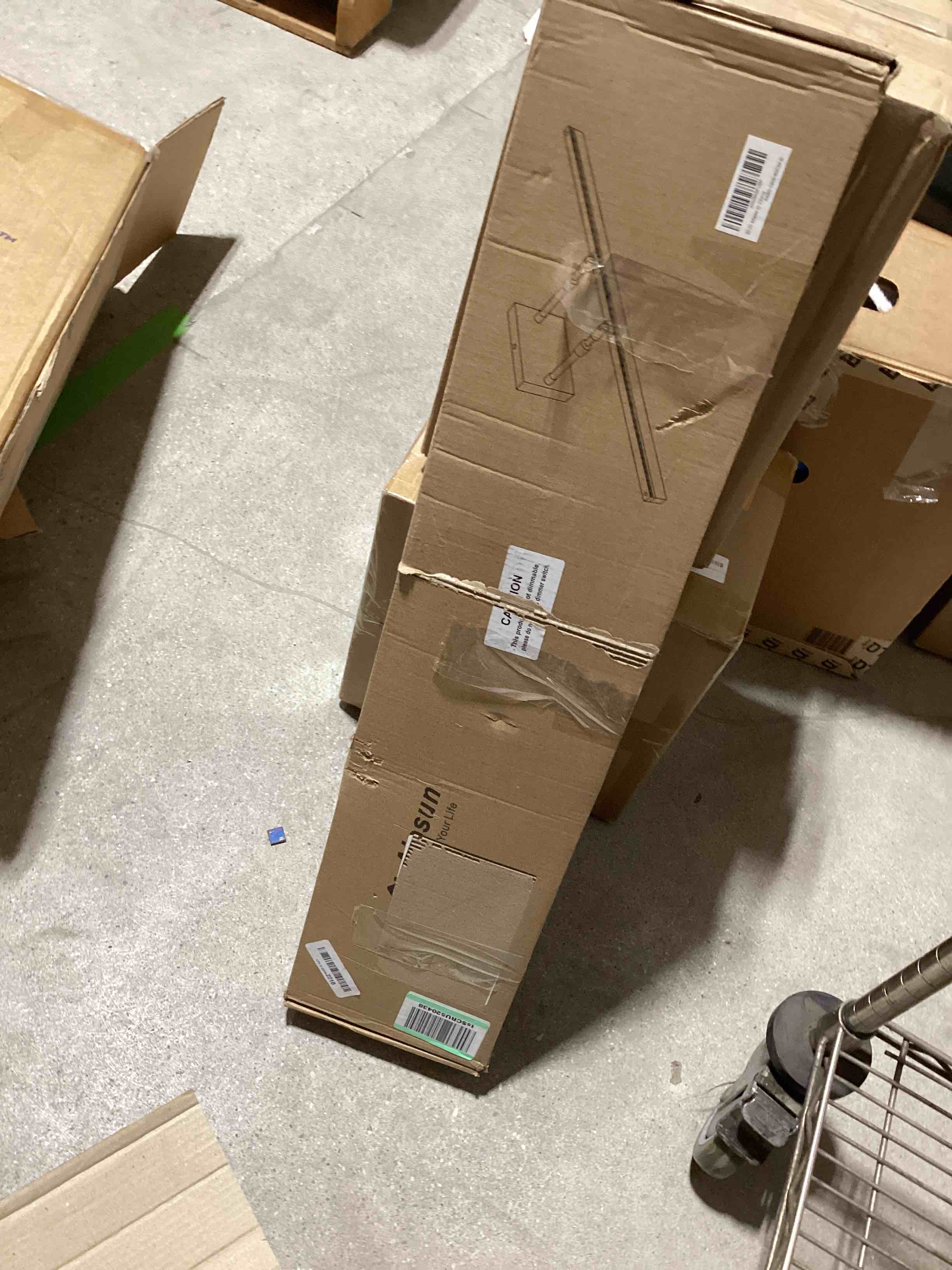 https://s3.amazonaws.com/lotting-images-prod/bidfta/ORG6306741_1724684341750.jpeg