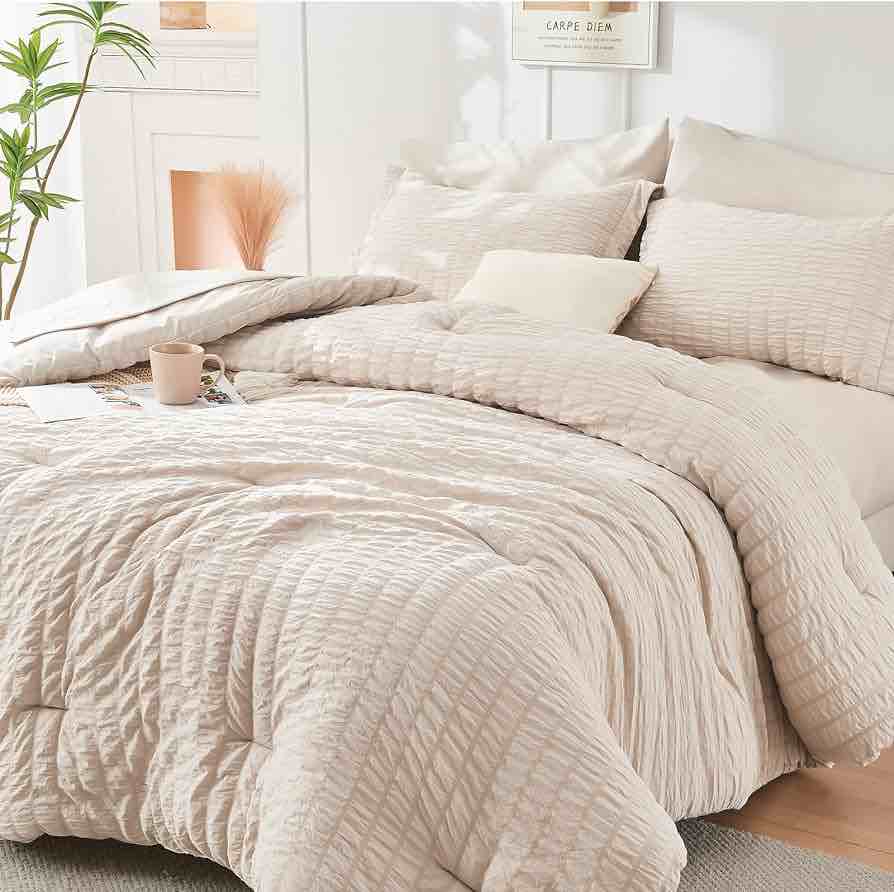HYMOKEGE Beige Comforter Set Seersucker 7 Pieces, All Season Luxury Bed in a Bag for Bedroom, Bedding Set with Comforters, Sheets, Pillowcases & Shams
