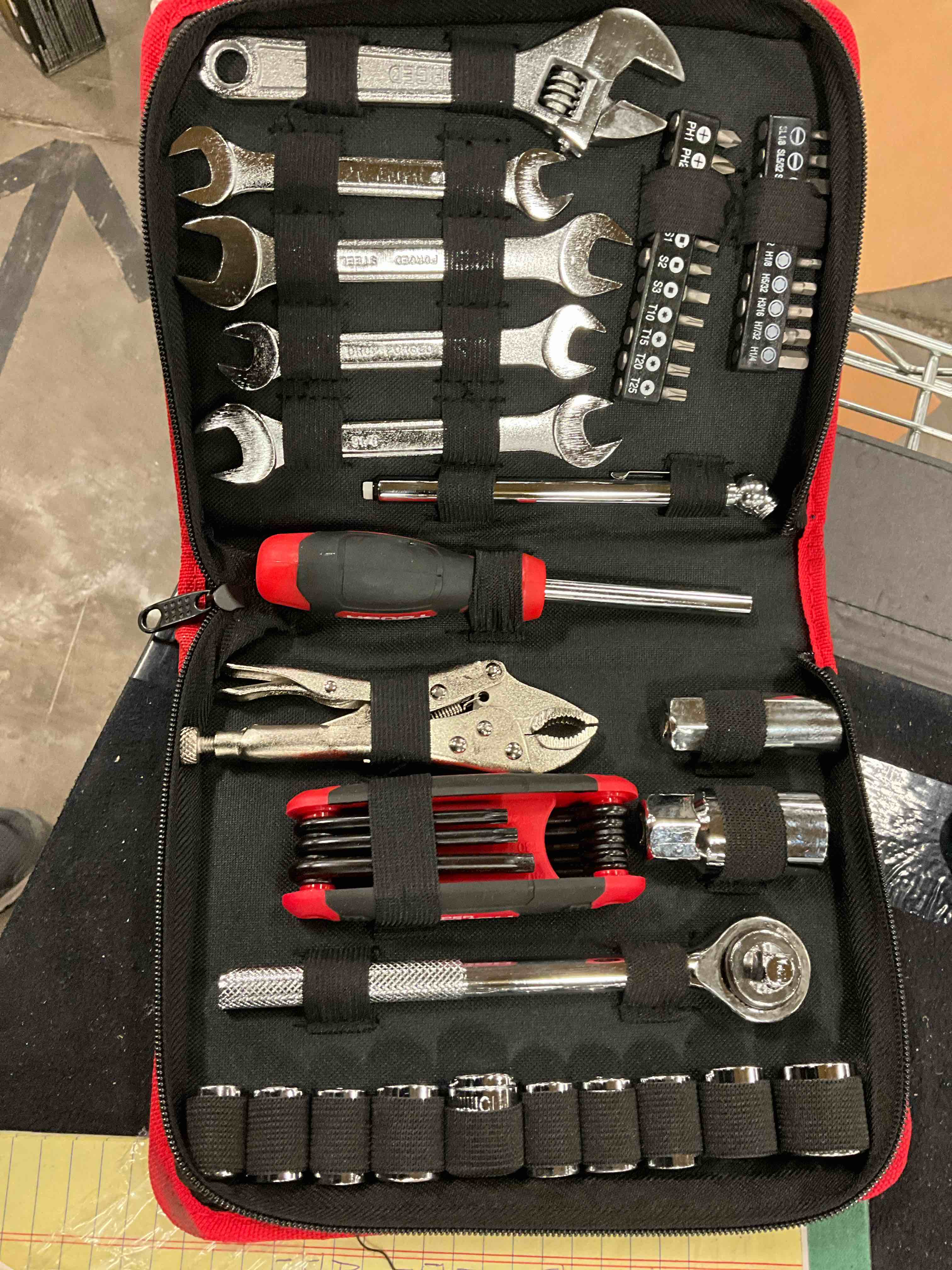 https://s3.amazonaws.com/lotting-images-prod/bidfta/ORG6311289_1715621462150.jpeg
