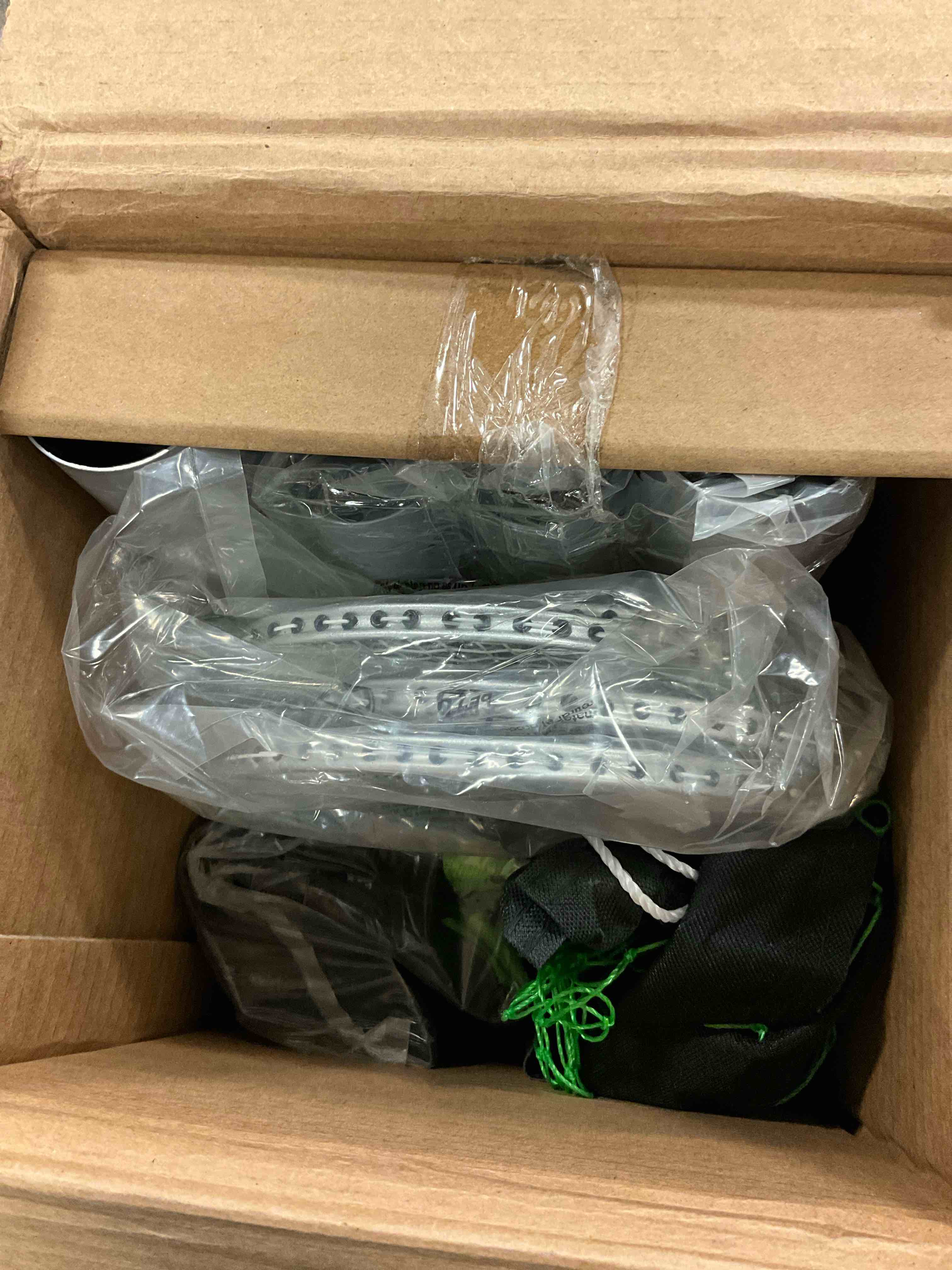https://s3.amazonaws.com/lotting-images-prod/bidfta/ORG6311322_1715690121861.jpeg