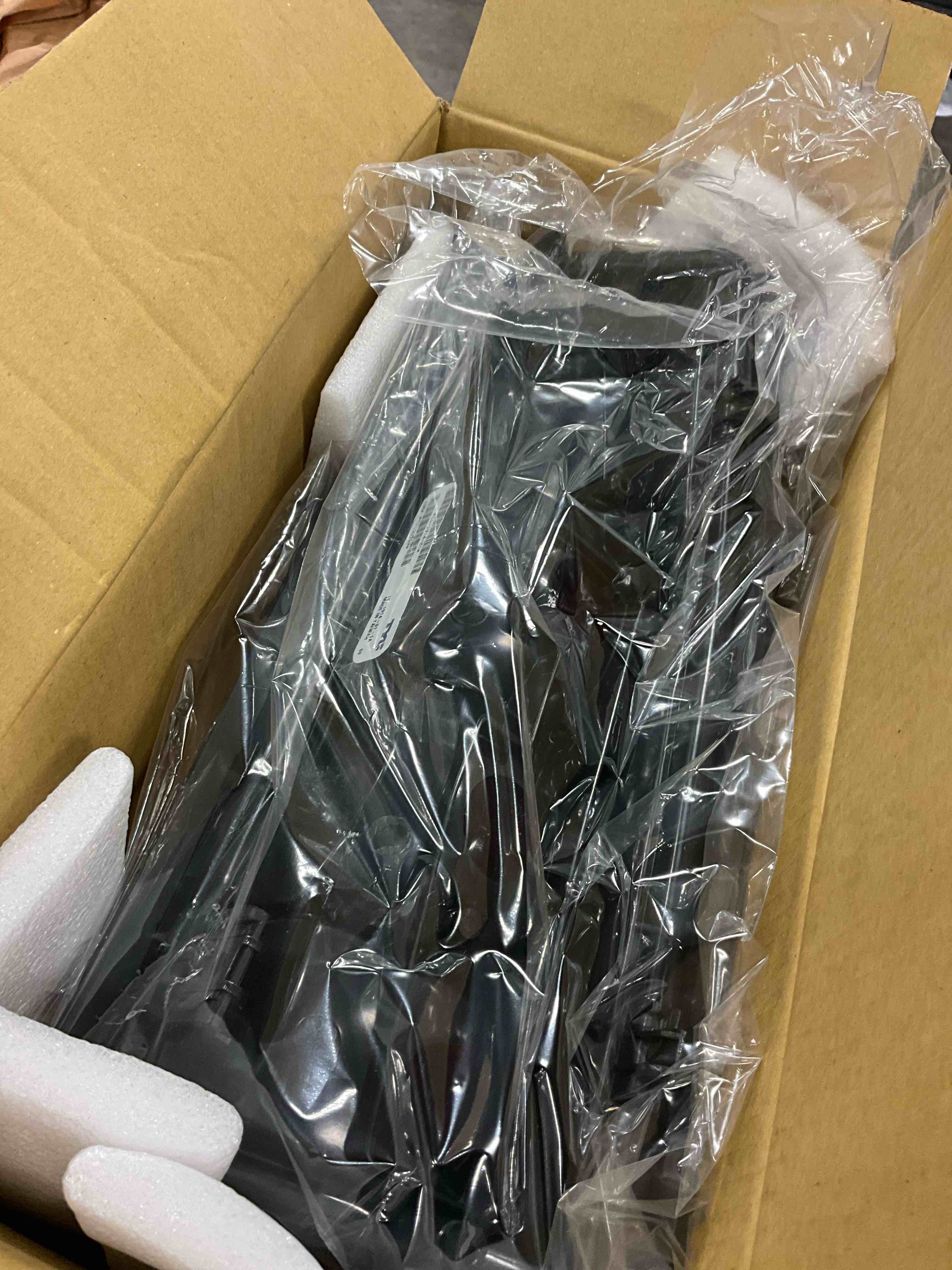 https://s3.amazonaws.com/lotting-images-prod/bidfta/ORG6311854_1716572563374.jpeg