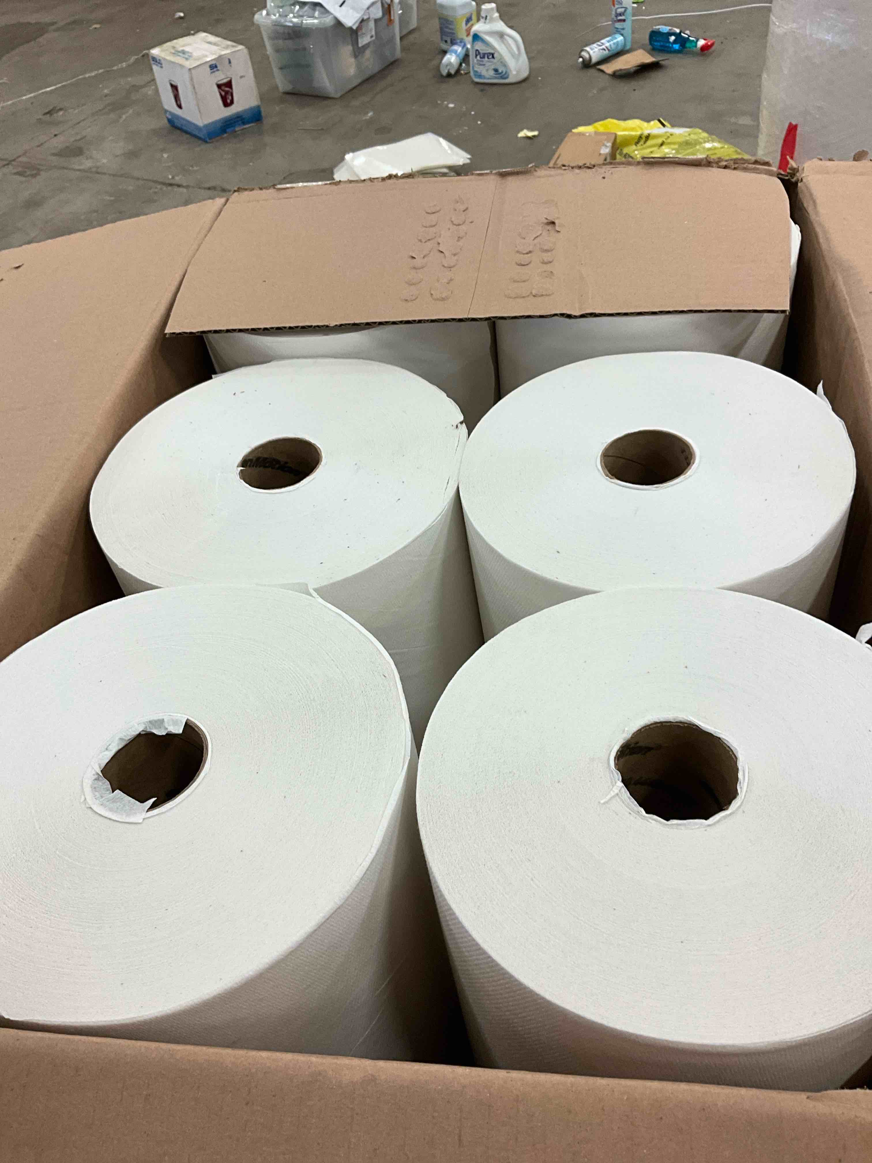 https://s3.amazonaws.com/lotting-images-prod/bidfta/ORG6312030_1717011896681.jpeg