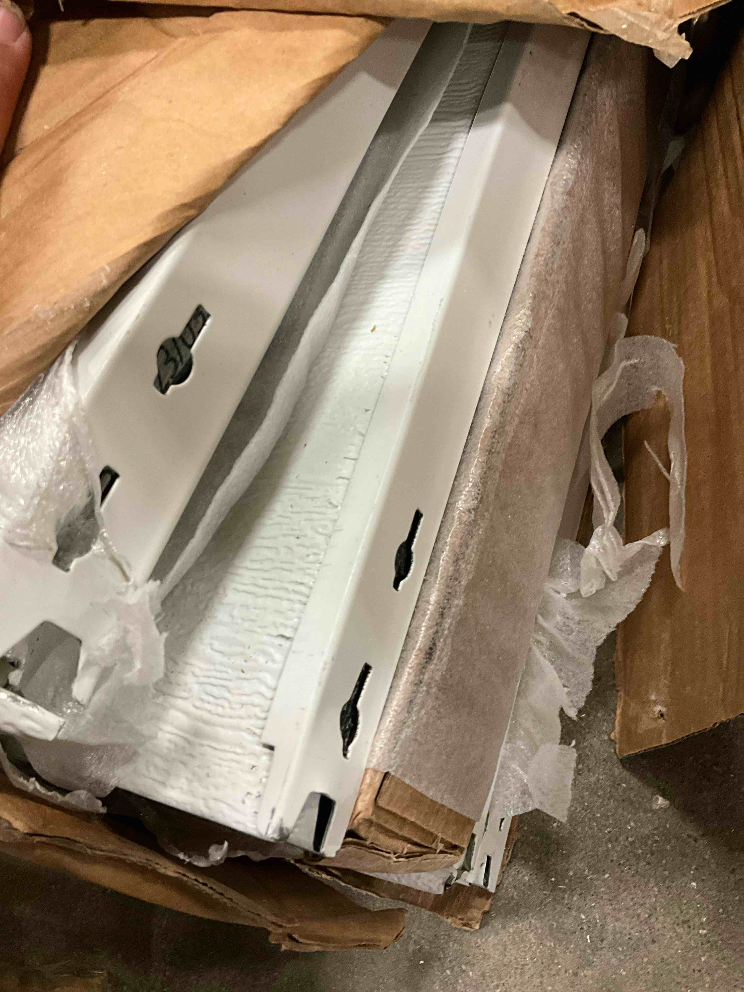 https://s3.amazonaws.com/lotting-images-prod/bidfta/ORG6312258_1717443957899.jpeg