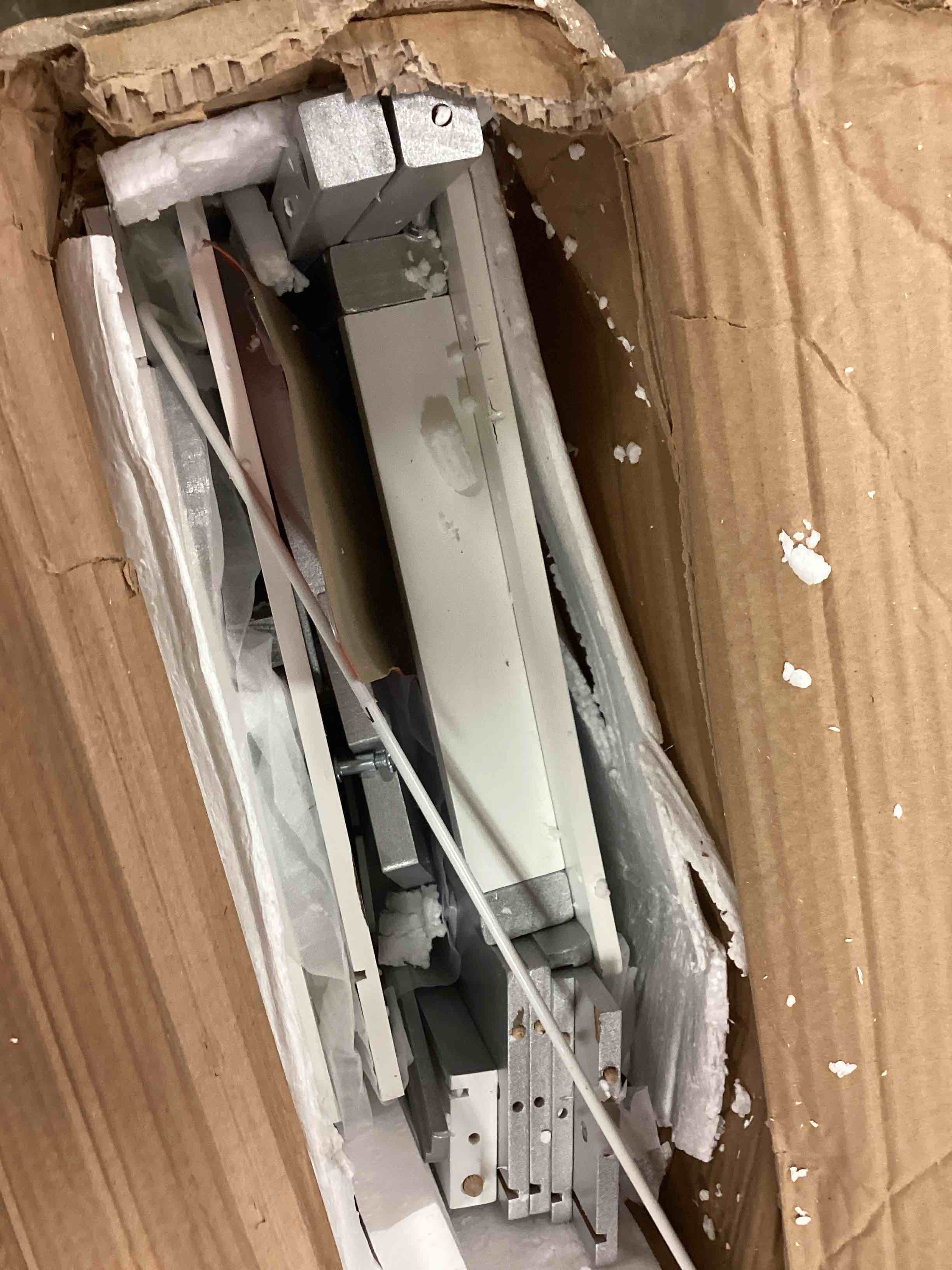https://s3.amazonaws.com/lotting-images-prod/bidfta/ORG6316479_1718386986690.jpeg