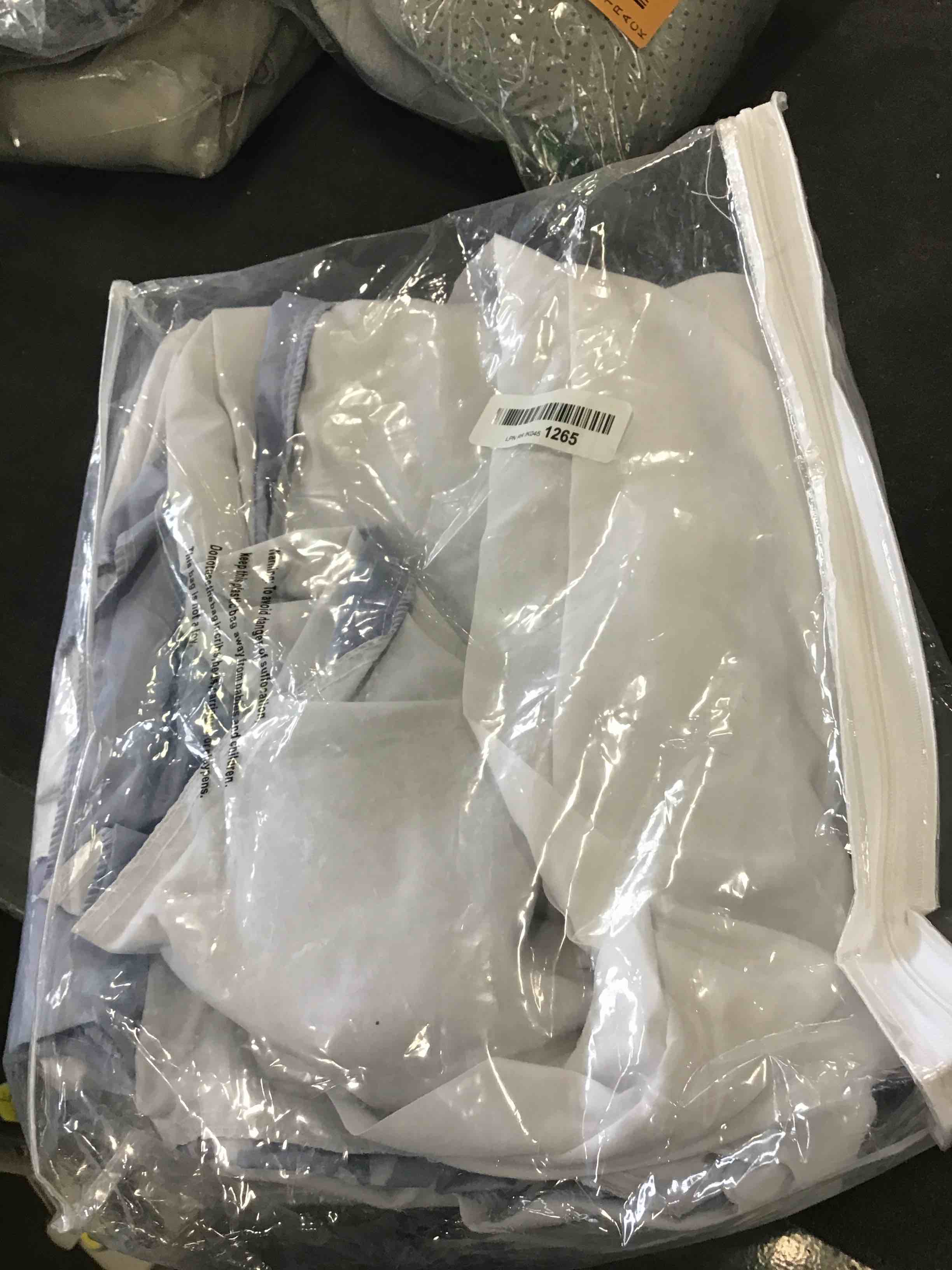 https://s3.amazonaws.com/lotting-images-prod/bidfta/ORG6334311_1712678065849.jpeg
