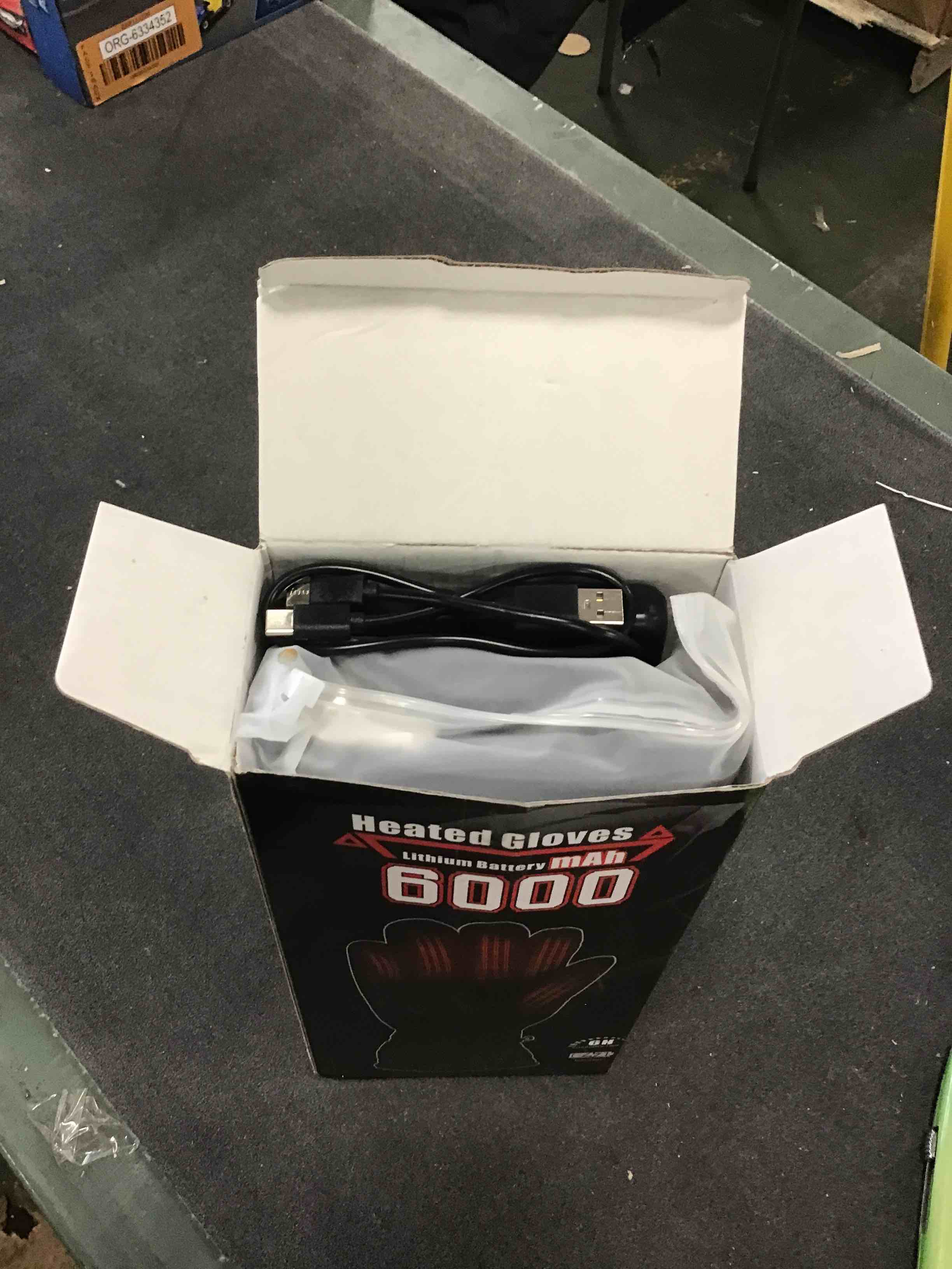 https://s3.amazonaws.com/lotting-images-prod/bidfta/ORG6334353_1712683898825.jpeg