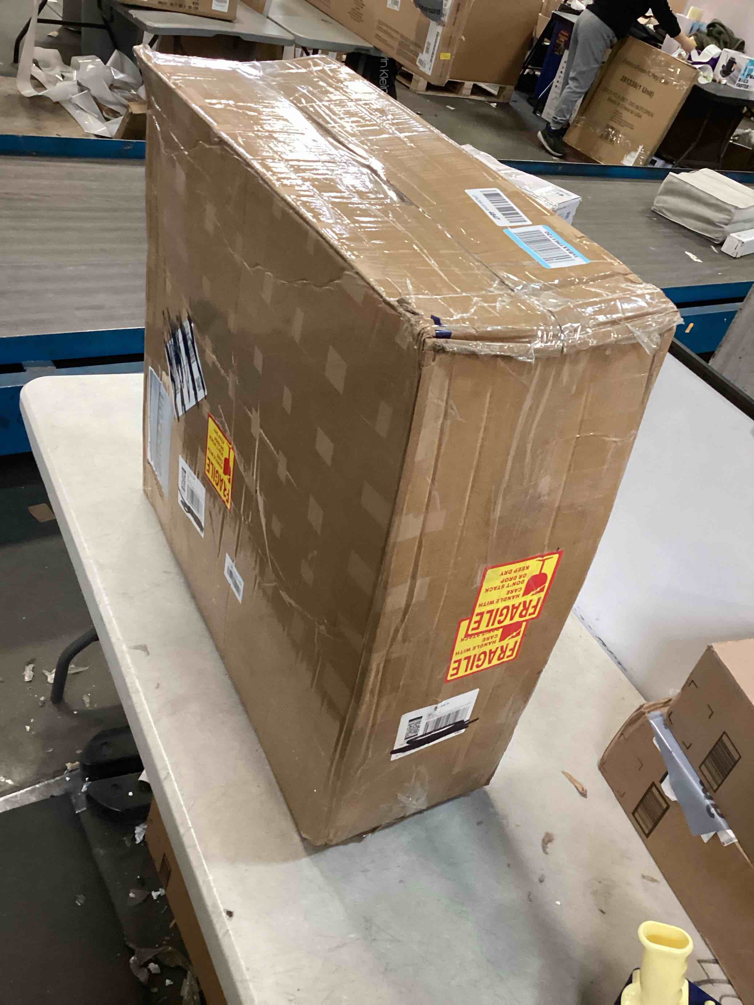 https://s3.amazonaws.com/lotting-images-prod/bidfta/ORG6335399_1712254942274.jpeg