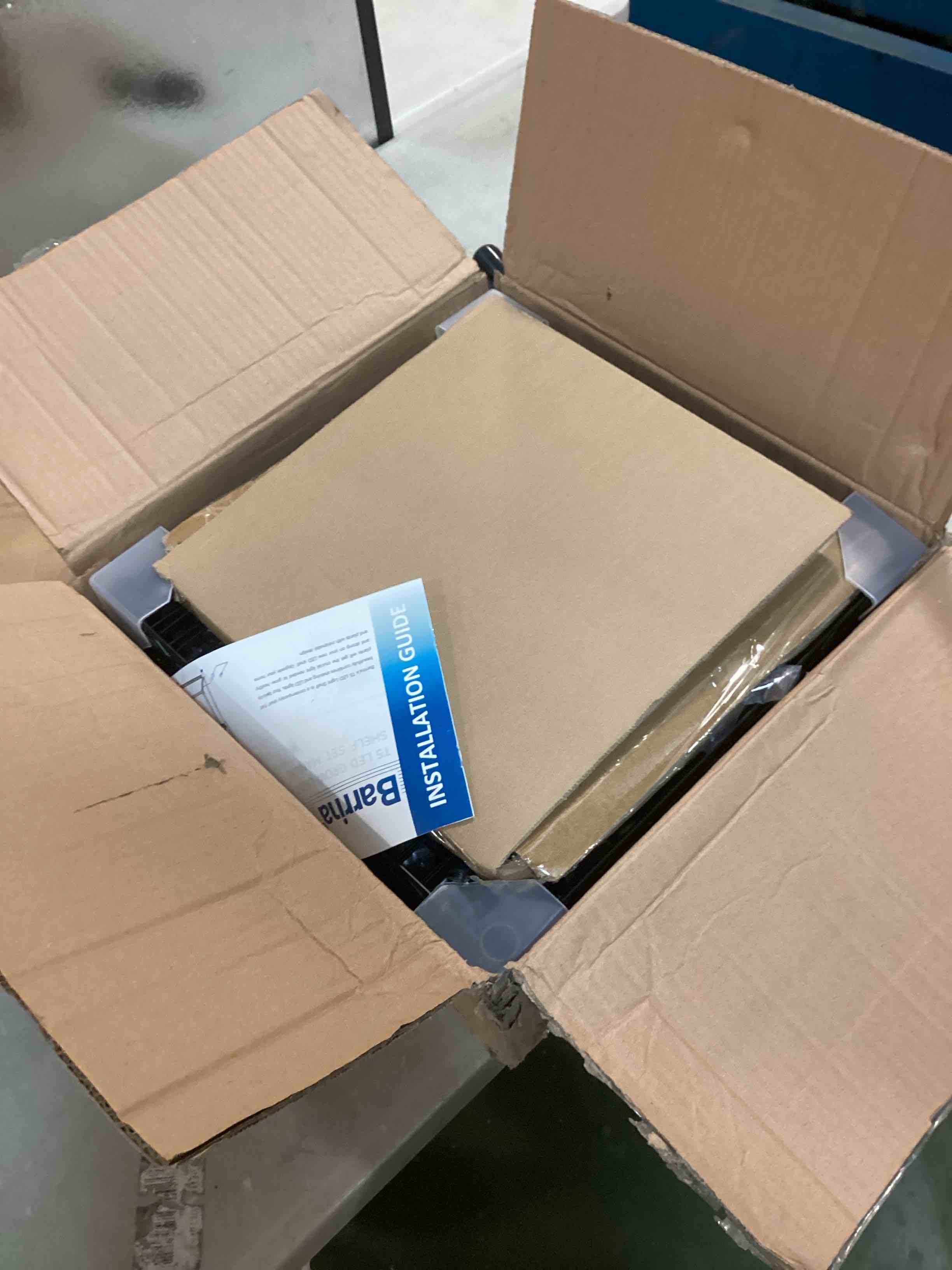https://s3.amazonaws.com/lotting-images-prod/bidfta/ORG6335592_1712337257811.jpeg
