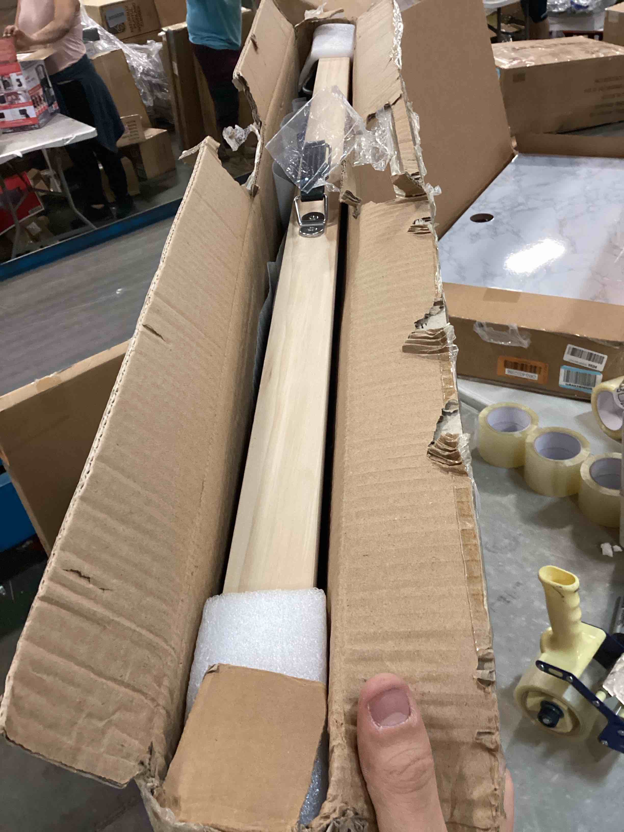 https://s3.amazonaws.com/lotting-images-prod/bidfta/ORG6336403_1712762229468.jpeg