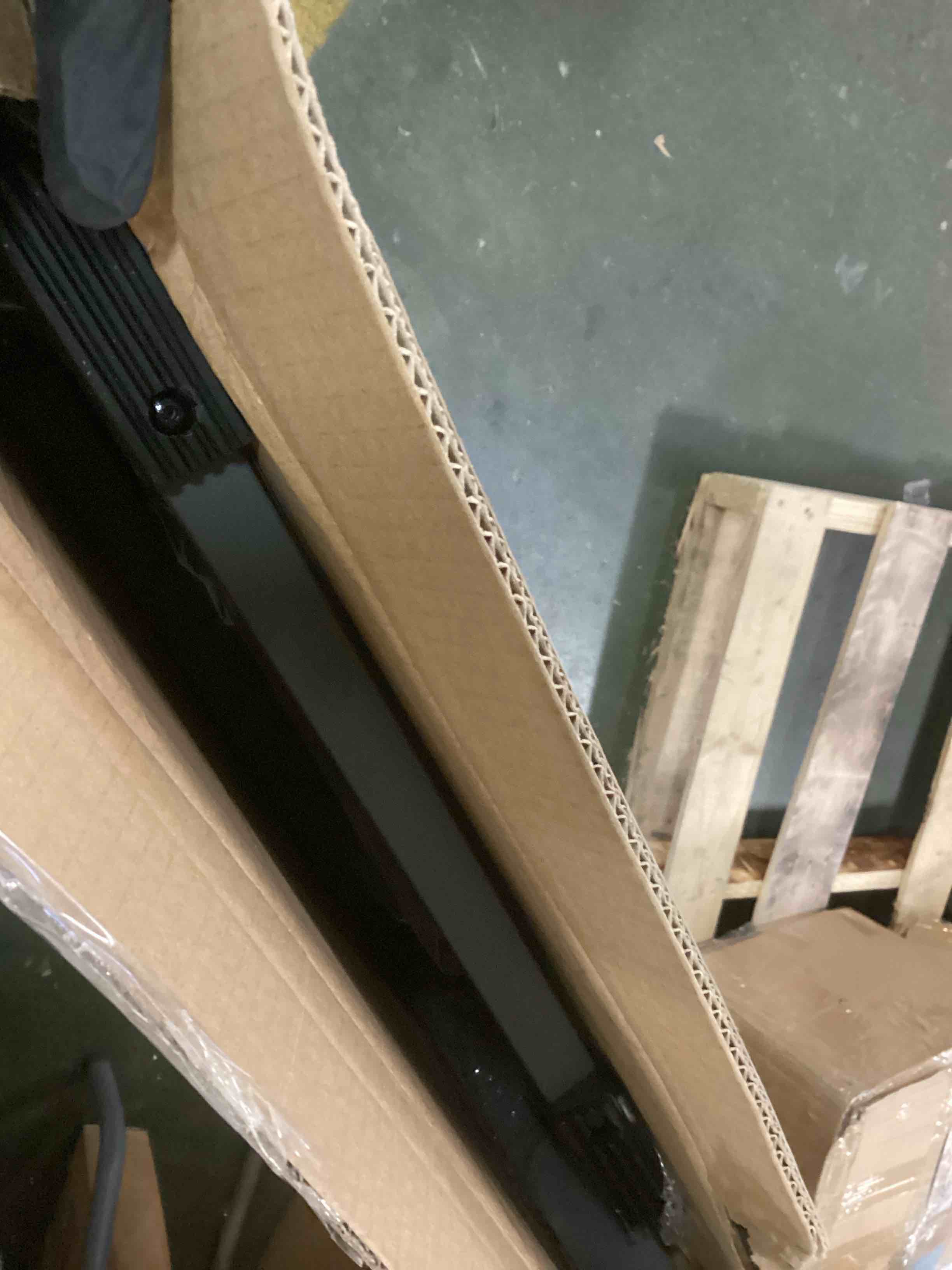 https://s3.amazonaws.com/lotting-images-prod/bidfta/ORG6336939_1712319127663.jpeg