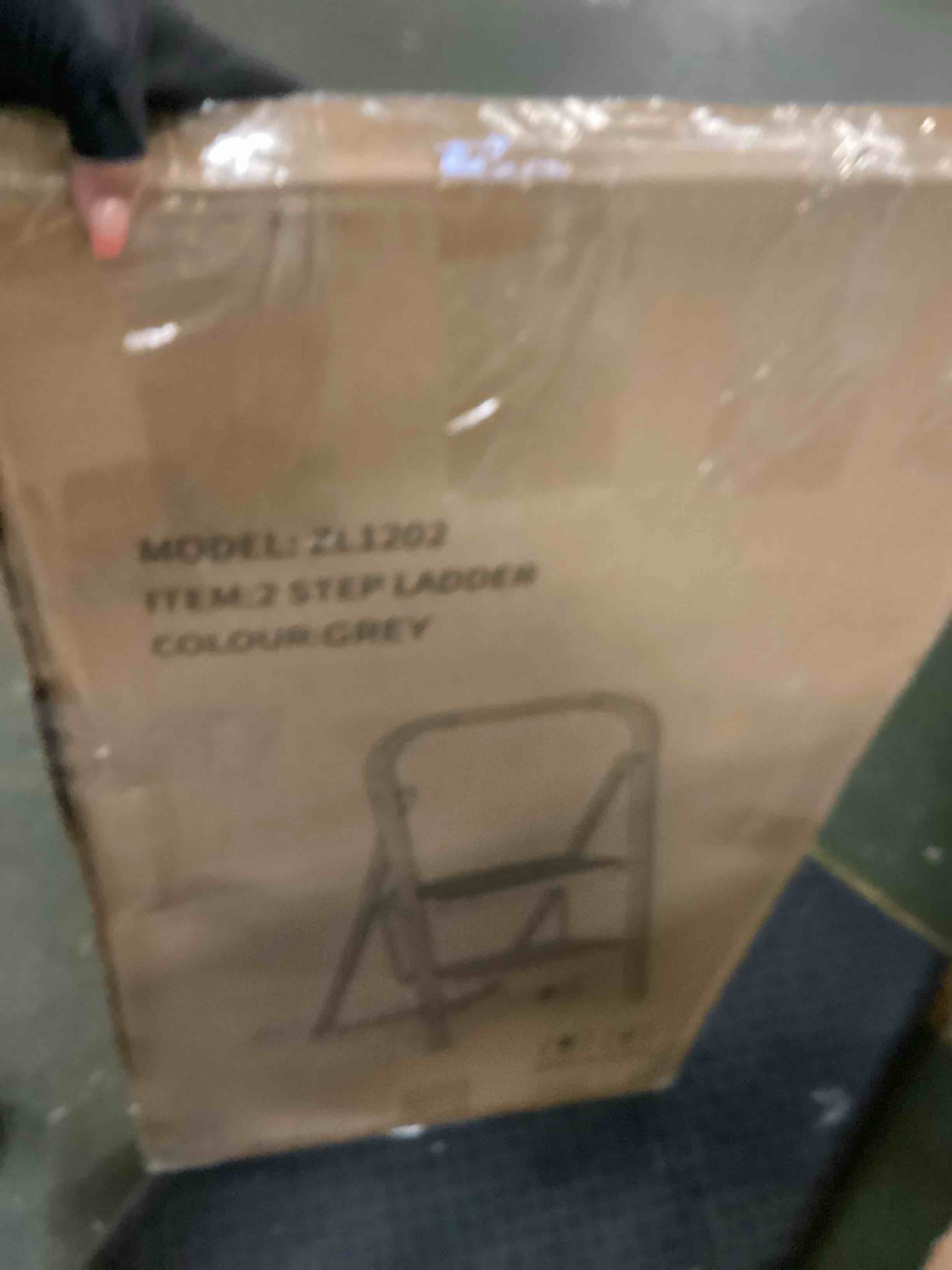 https://s3.amazonaws.com/lotting-images-prod/bidfta/ORG6336939_1712319156132.jpeg