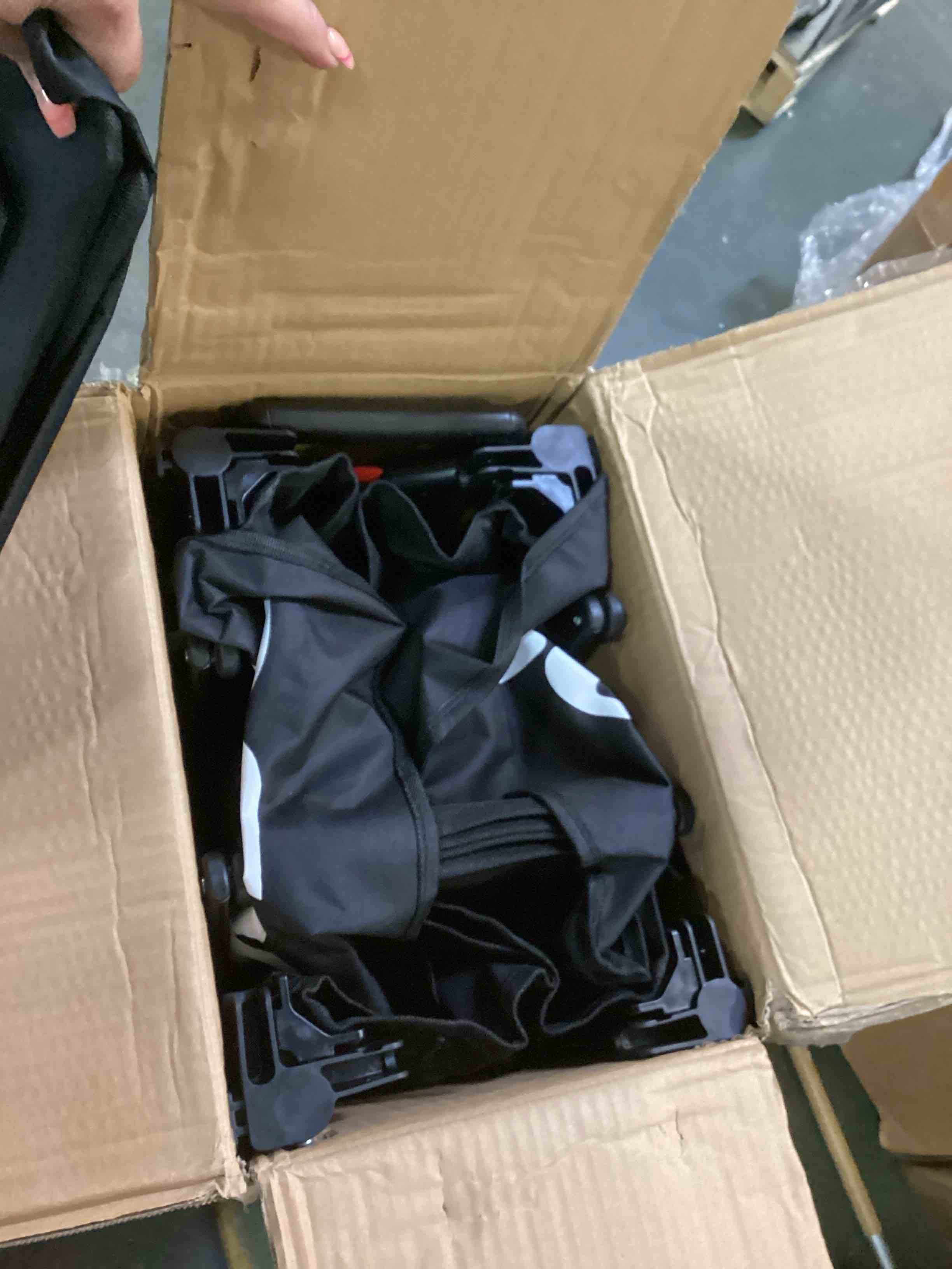 https://s3.amazonaws.com/lotting-images-prod/bidfta/ORG6337012_1712328403229.jpeg