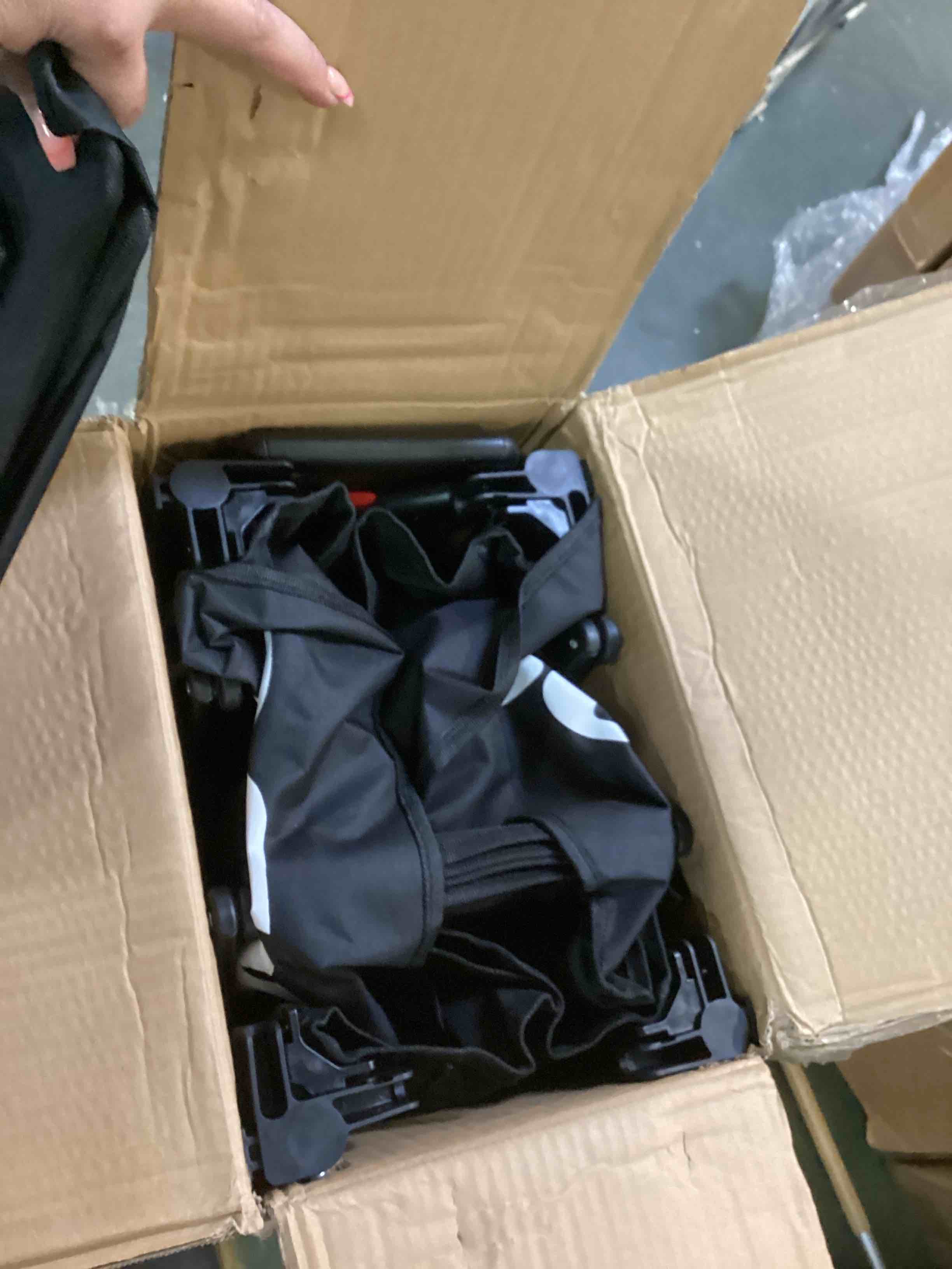 https://s3.amazonaws.com/lotting-images-prod/bidfta/ORG6337012_1712328404123.jpeg