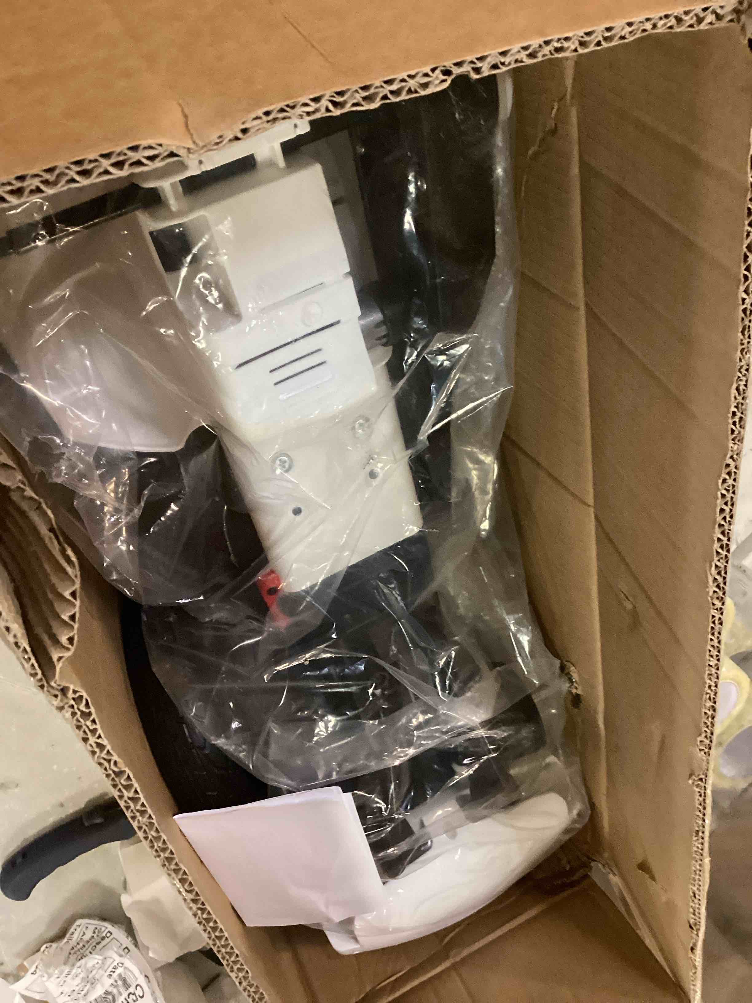 https://s3.amazonaws.com/lotting-images-prod/bidfta/ORG6337048_1712332301980.jpeg