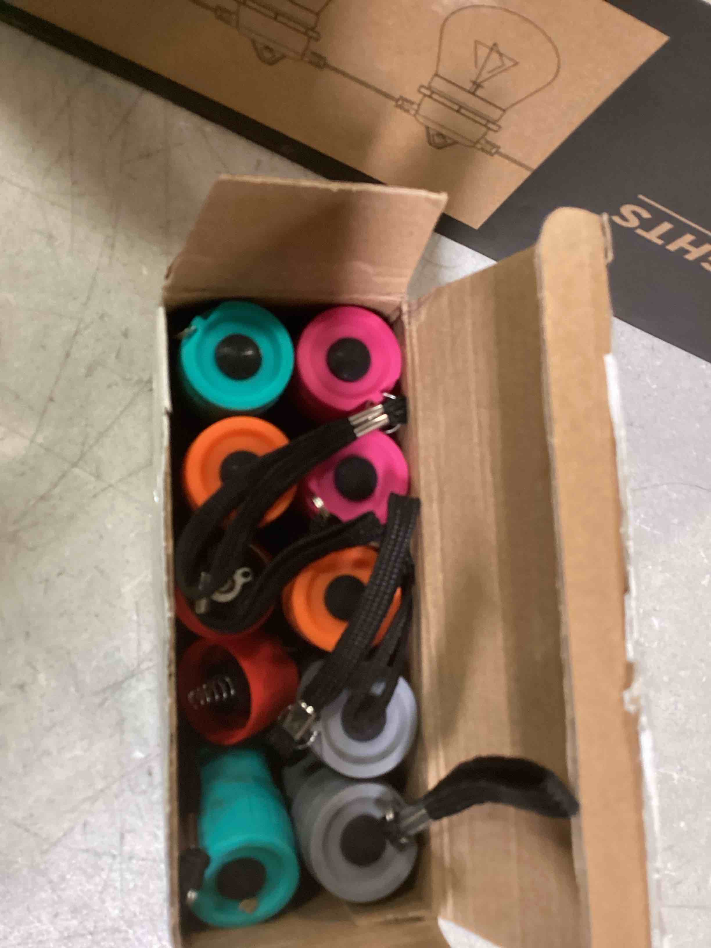 https://s3.amazonaws.com/lotting-images-prod/bidfta/ORG6337235_1712416461952.jpeg