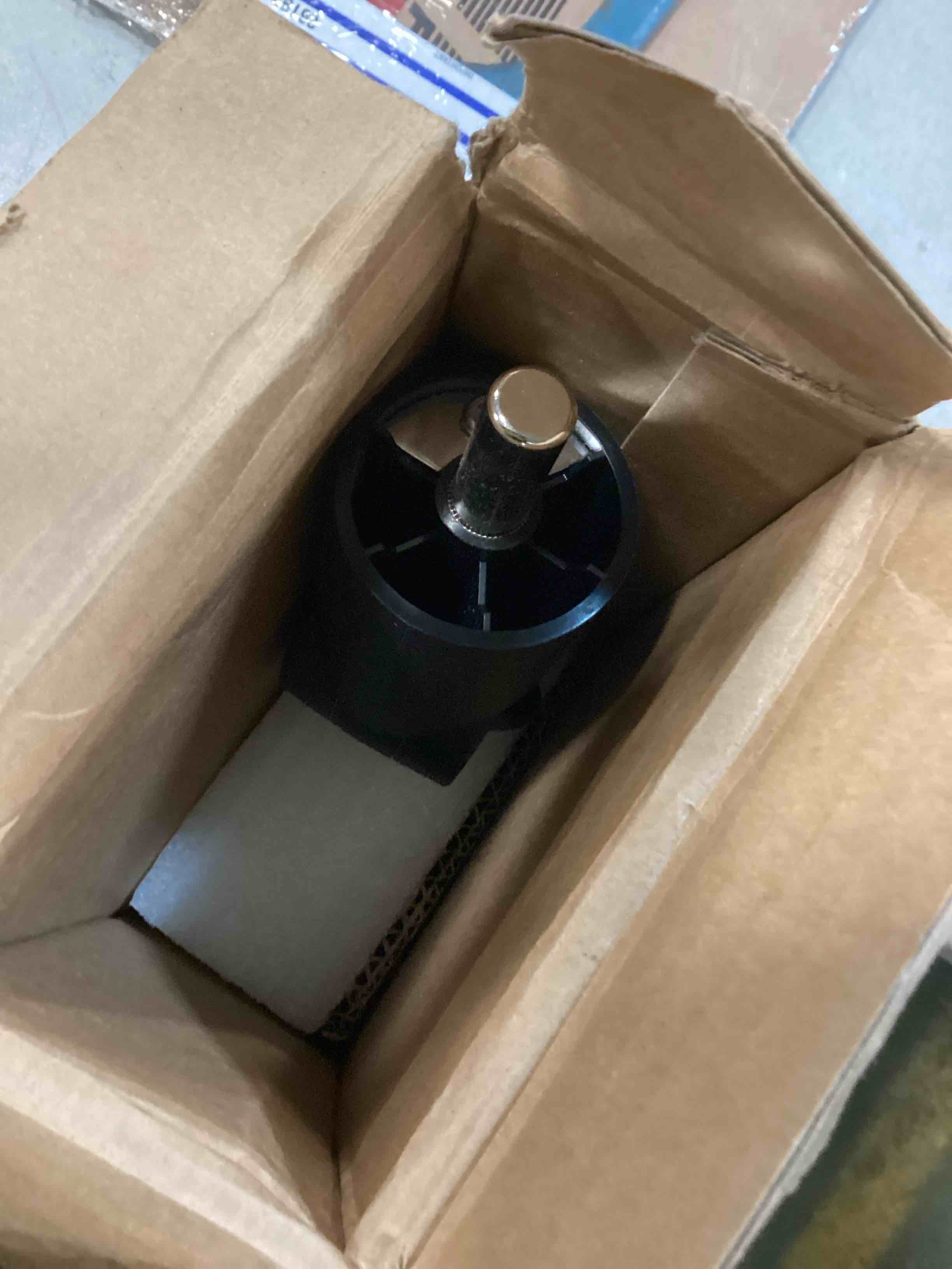 https://s3.amazonaws.com/lotting-images-prod/bidfta/ORG6337667_1712750073554.jpeg