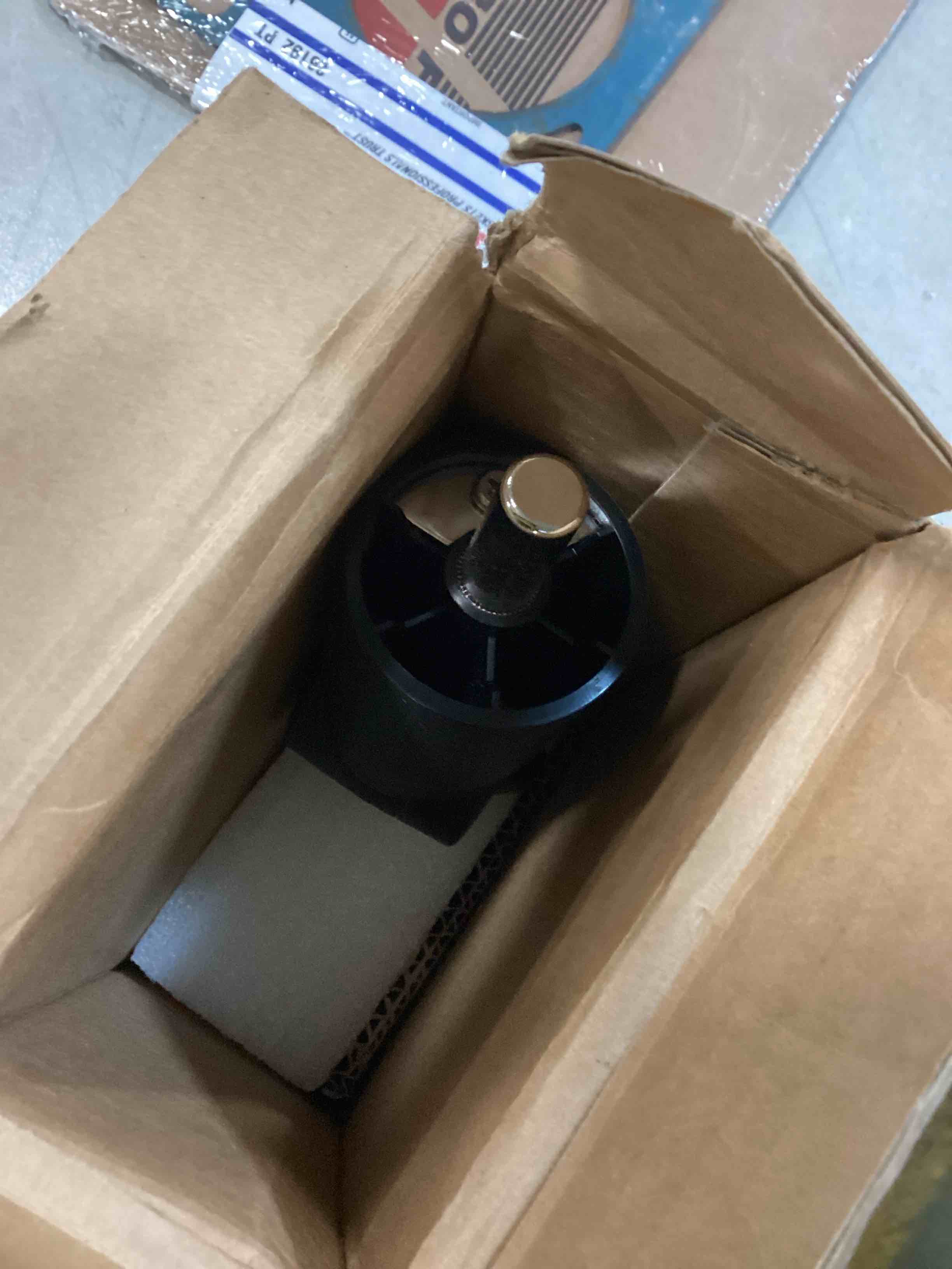 https://s3.amazonaws.com/lotting-images-prod/bidfta/ORG6337667_1712750074495.jpeg