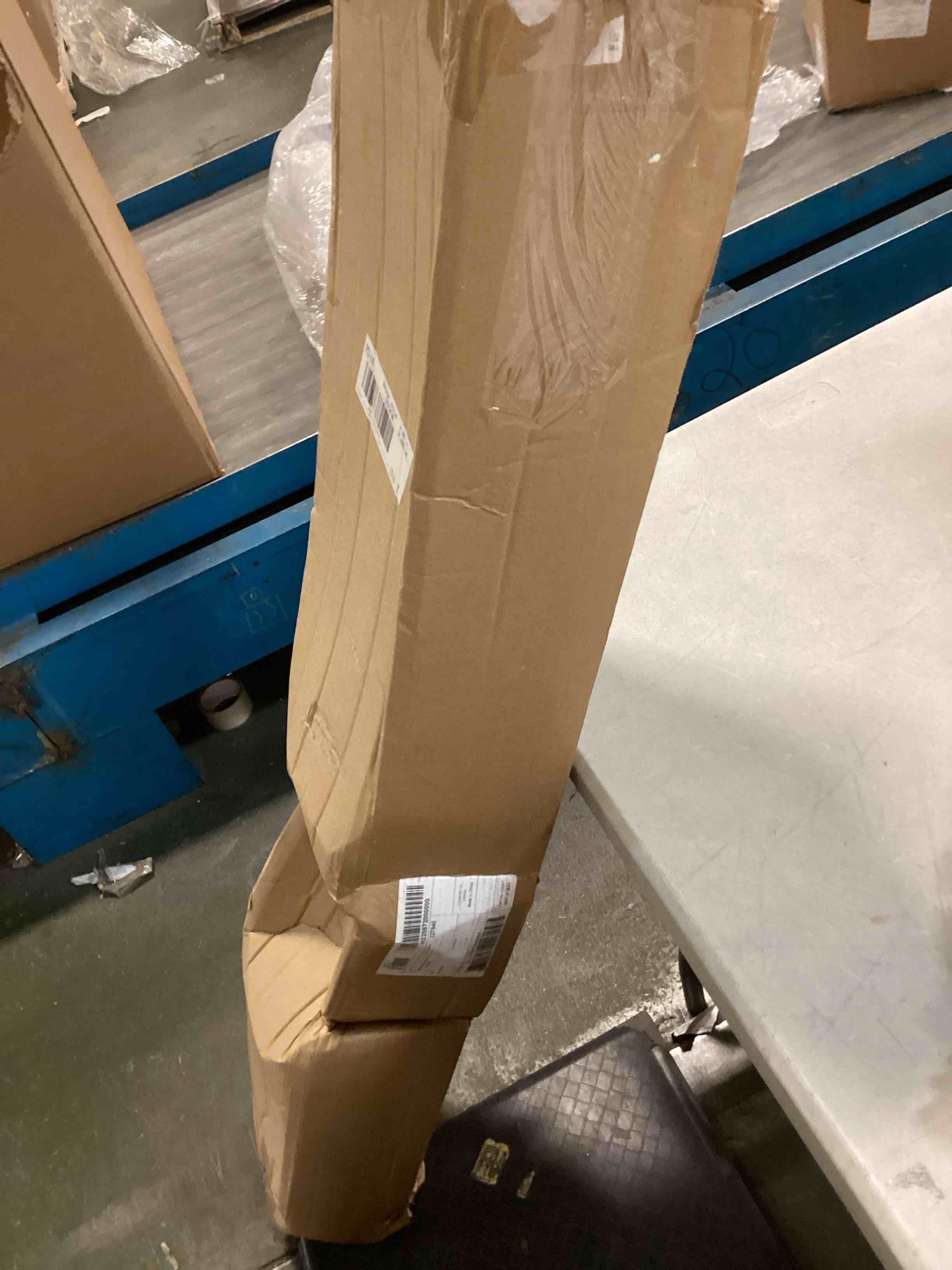 https://s3.amazonaws.com/lotting-images-prod/bidfta/ORG6337690_1712752871054.jpeg